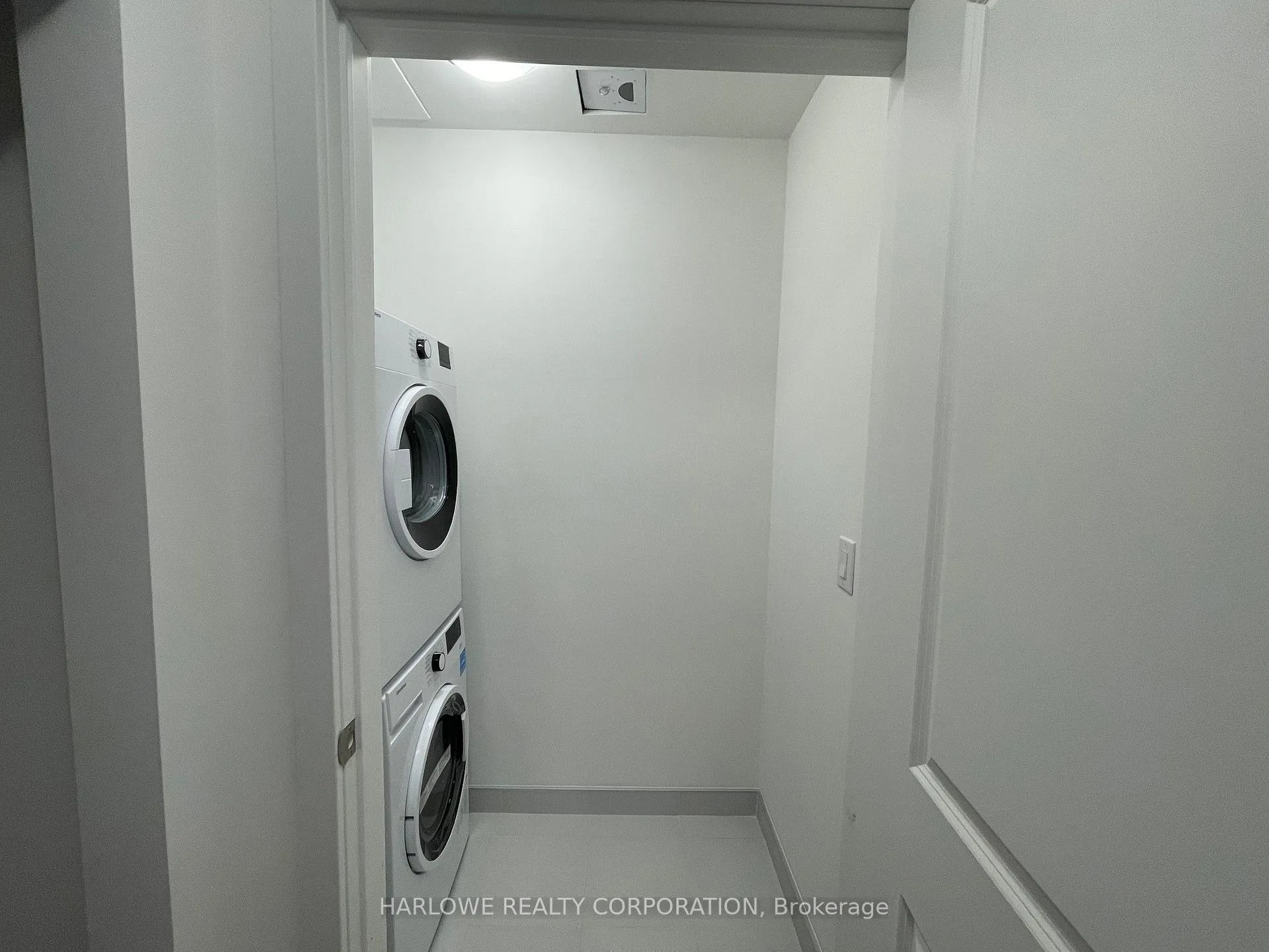 Photo 8 of Unit 1104, 206 King Street W, Hamilton, Central — HOMEH
