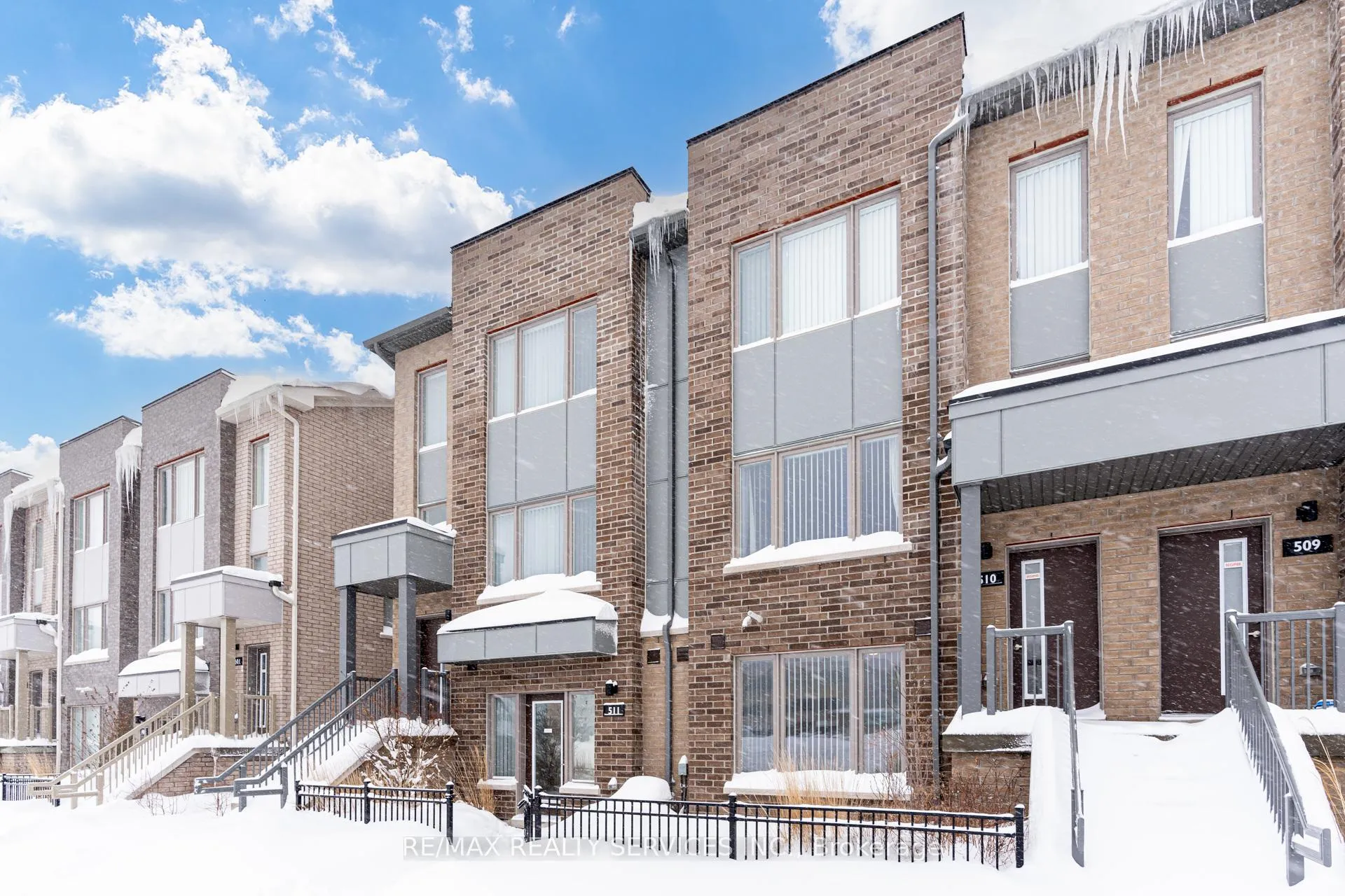 Photo 1 of Unit 511, 1525 Kingston Road W, Pickering, Town Centre — HOMEH