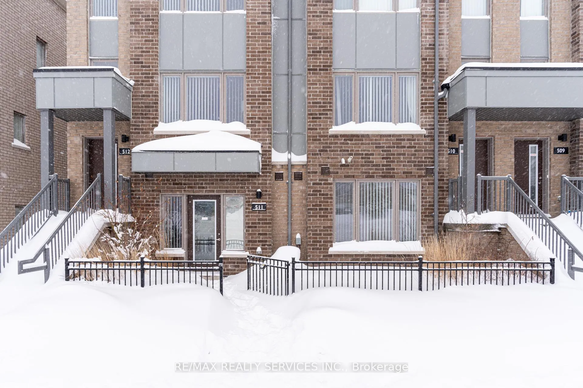 Photo 2 of Unit 511, 1525 Kingston Road W, Pickering, Town Centre — HOMEH