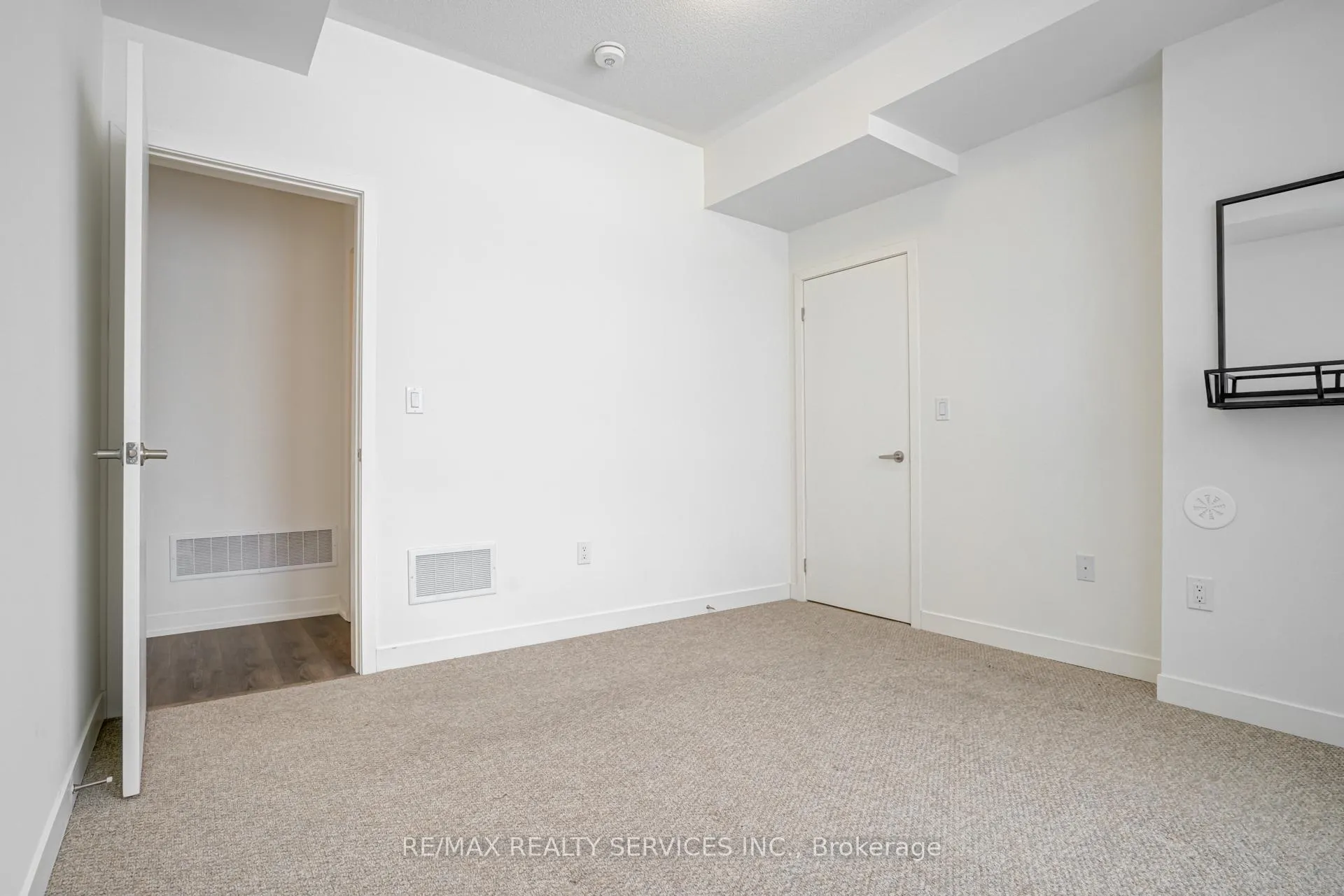 Photo 13 of Unit 511, 1525 Kingston Road W, Pickering, Town Centre — HOMEH