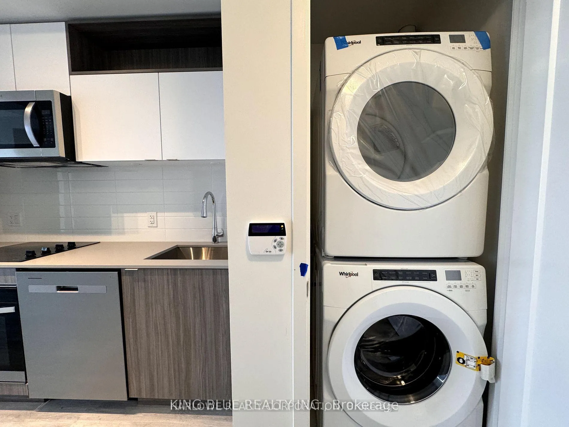 Photo 8 of Unit 1809 E, 70 Princess Street E, Toronto, Waterfront Communities — HOMEH