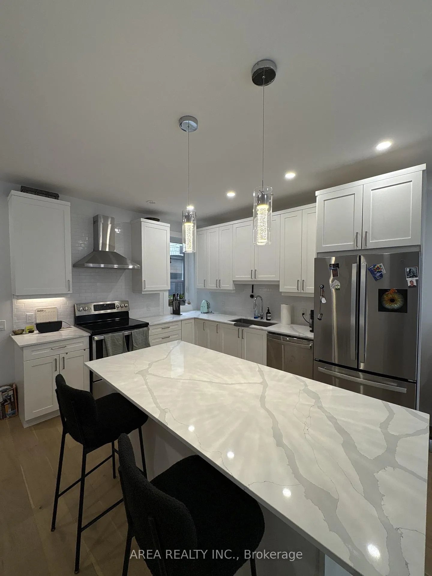 Photo 4 of Unit 3, 619 College Street, Toronto, Palmerston-Little Italy — HOMEH