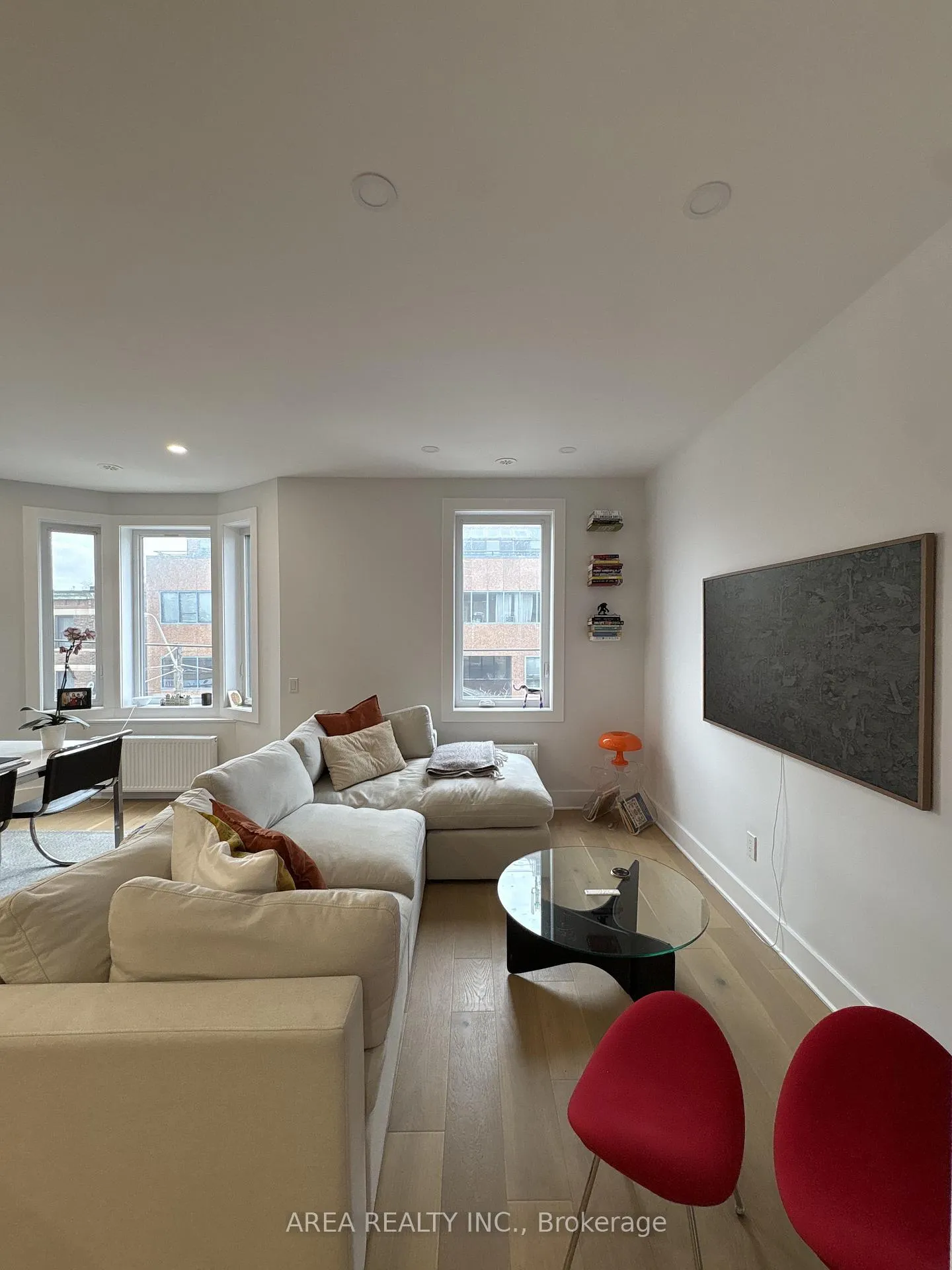 Photo 7 of Unit 3, 619 College Street, Toronto, Palmerston-Little Italy — HOMEH