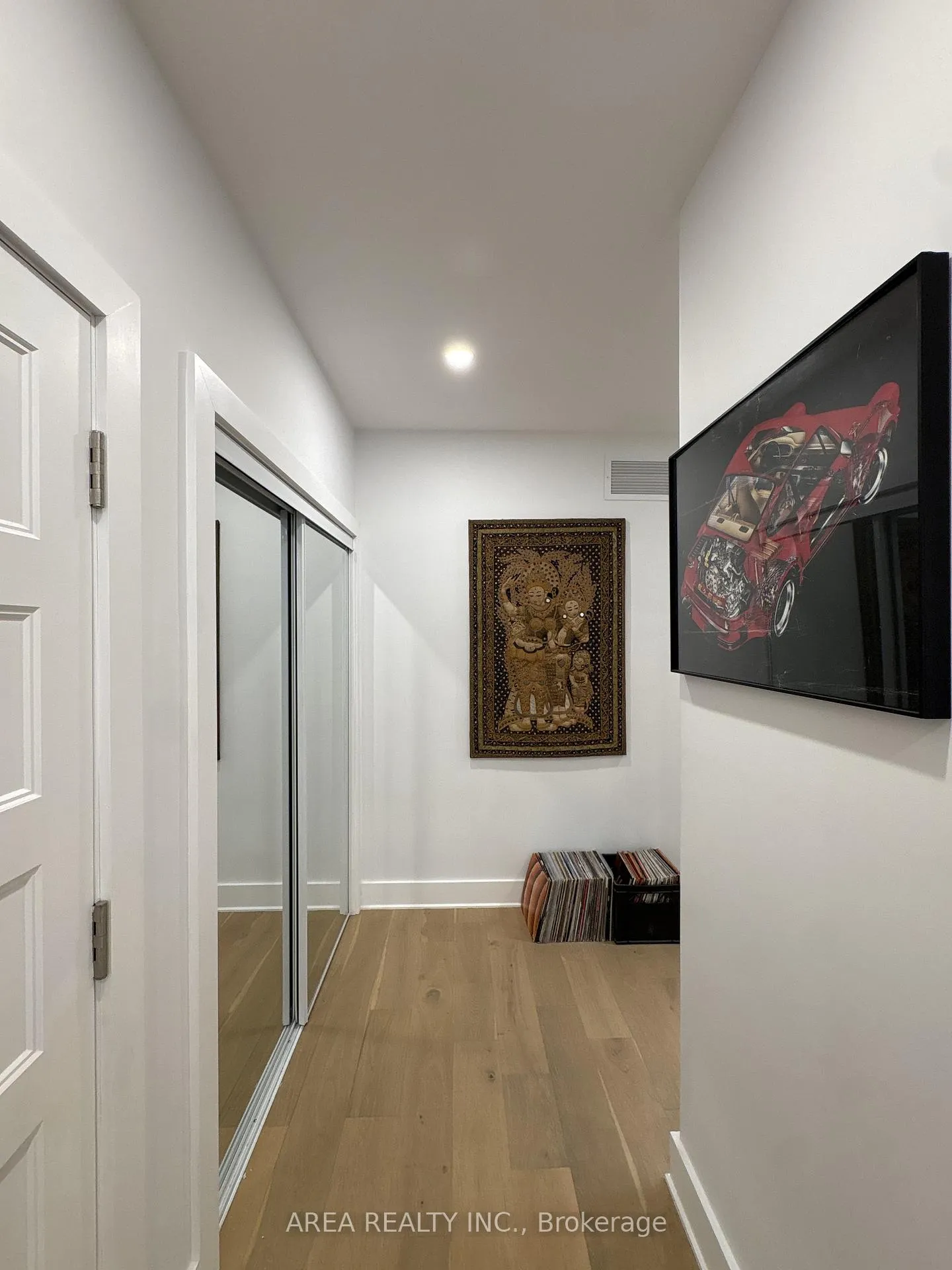 Photo 10 of Unit 3, 619 College Street, Toronto, Palmerston-Little Italy — HOMEH