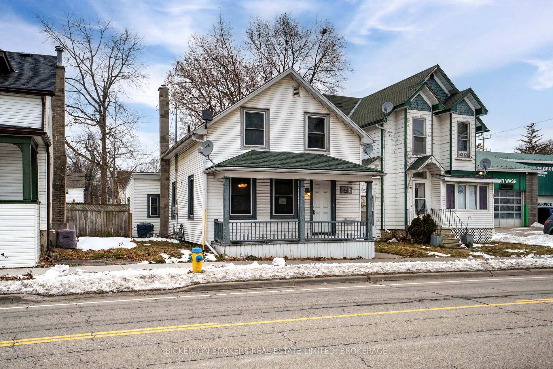 Photo 2 of 344 King Street E, Gananoque — HOMEH