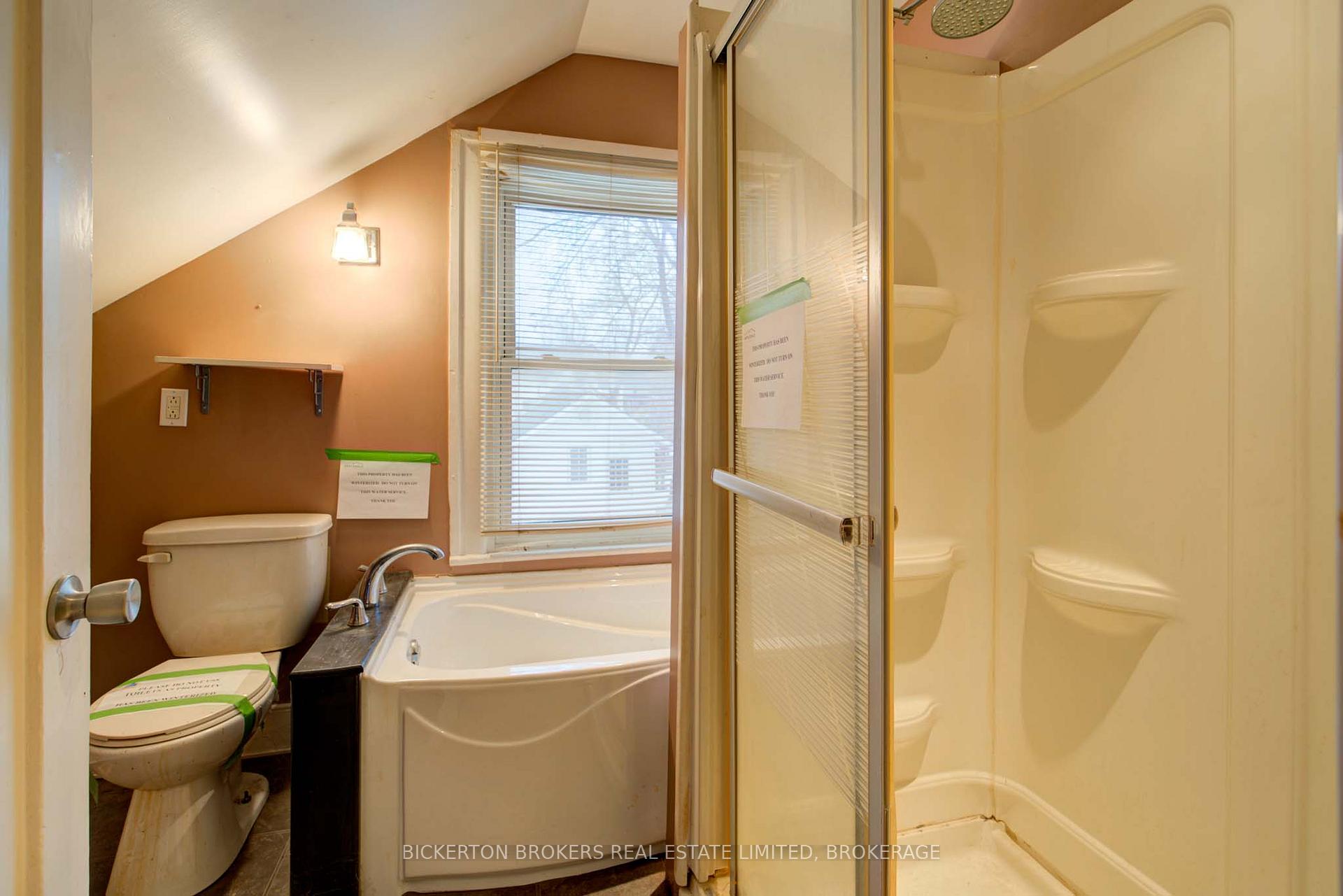 Photo 26 of 344 King Street E, Gananoque — HOMEH