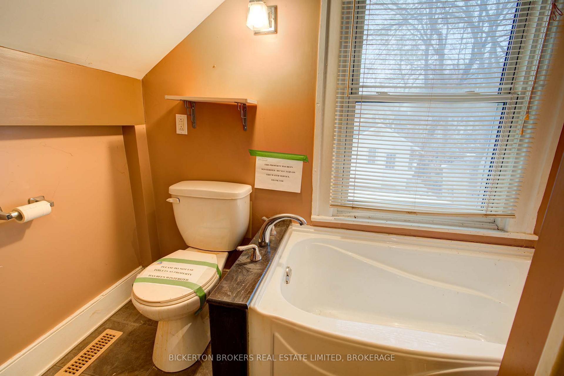 Photo 27 of 344 King Street E, Gananoque — HOMEH