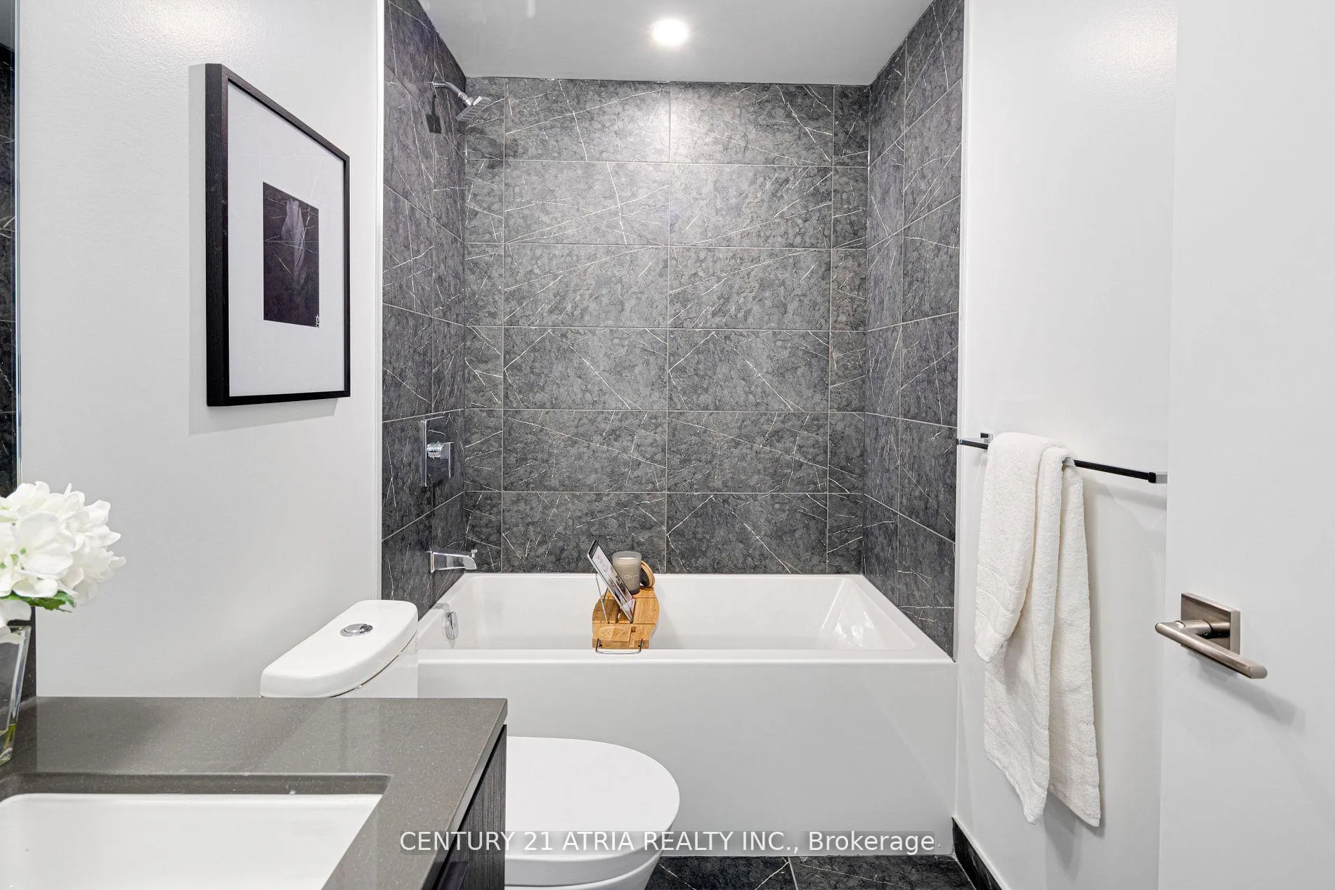 Photo 4 of Unit PH09, 82 Dalhousie Street, Toronto, Church-Yonge Corridor — HOMEH