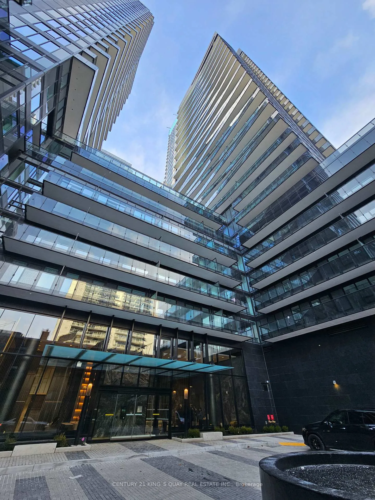 Front of Unit 2008, 127 Broadway Avenue