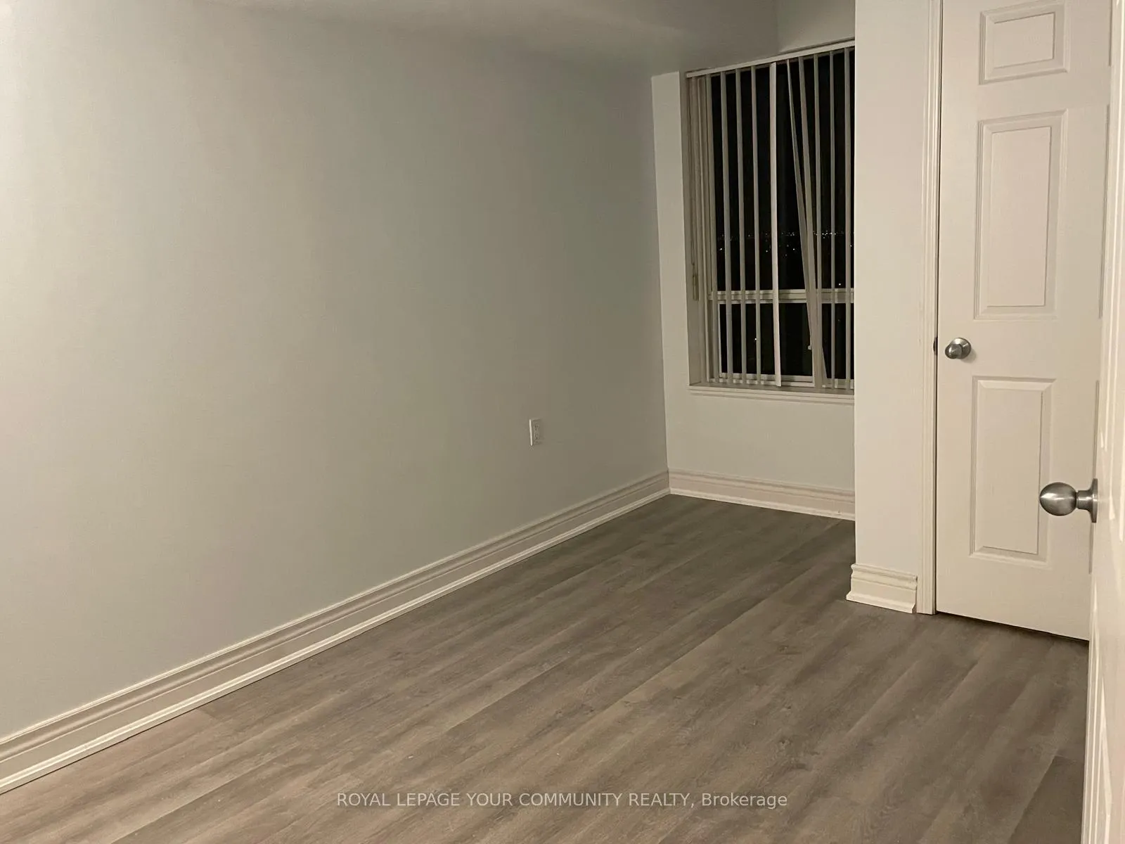 Front of Unit 1808, 35 Finch Avenue E