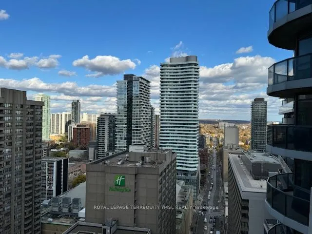 Photo 15 of Unit 2903, 21 Carlton Street, Toronto, Church-Yonge Corridor — HOMEH