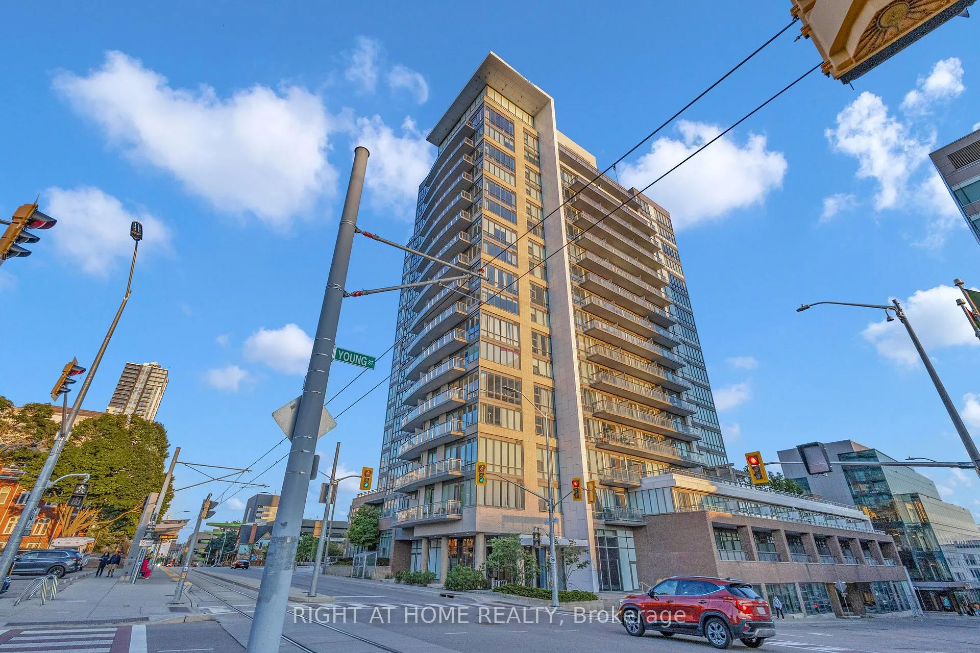 Front of Unit 105, 85 Duke Street W