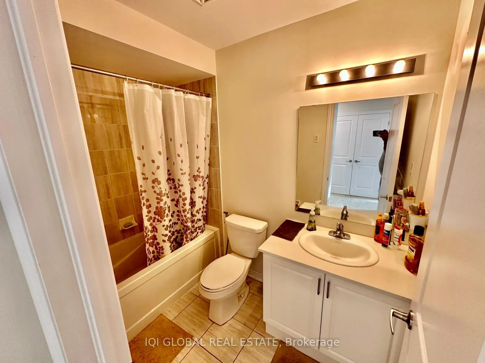 Photo 8 of Unit 08, 475 Beresford Path, Oshawa, Central — HOMEH