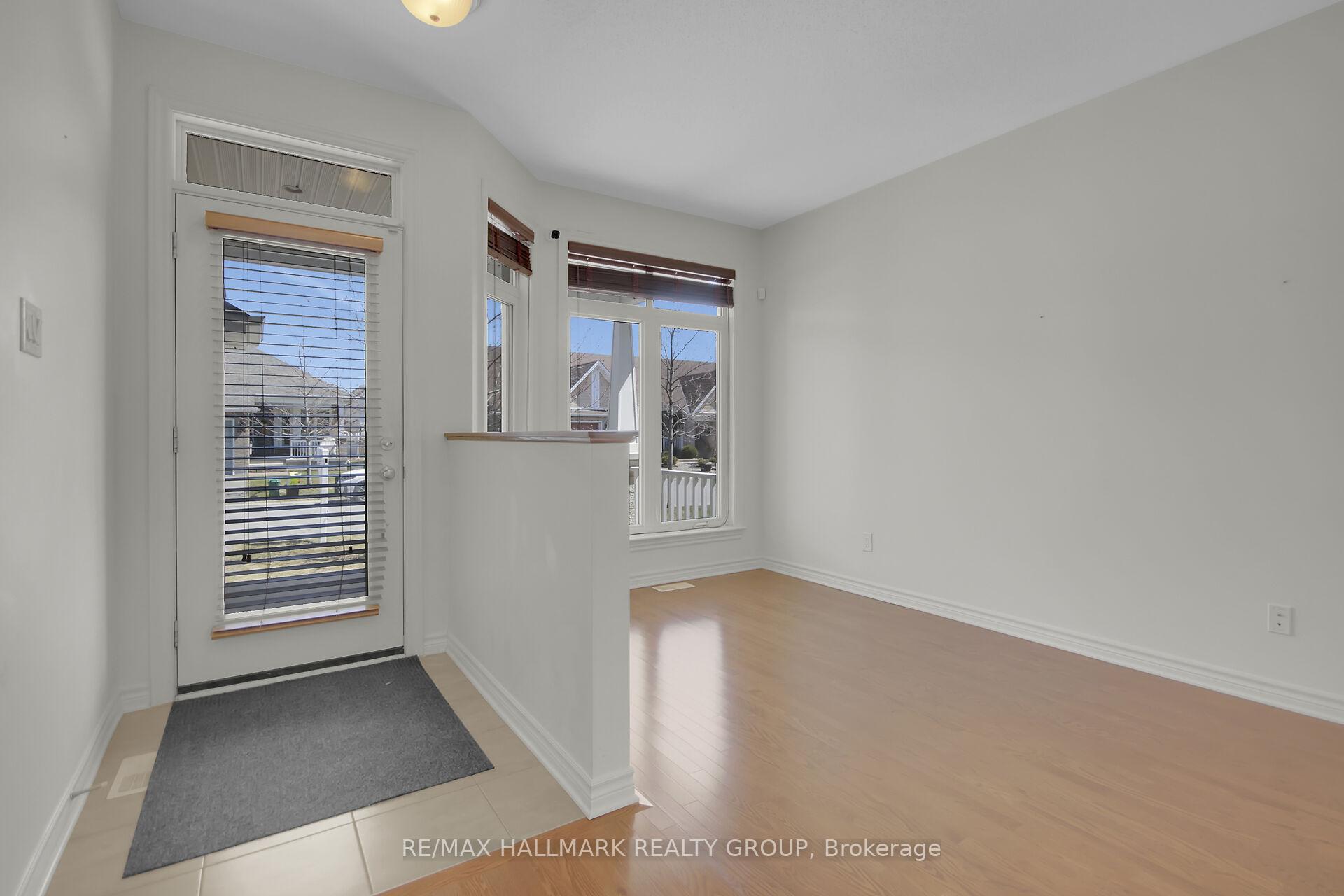 Photo 4 of 255 Bulrush Crescent, Ottawa, Blossom Park/Kemp Park/Findlay Creek — HOMEH