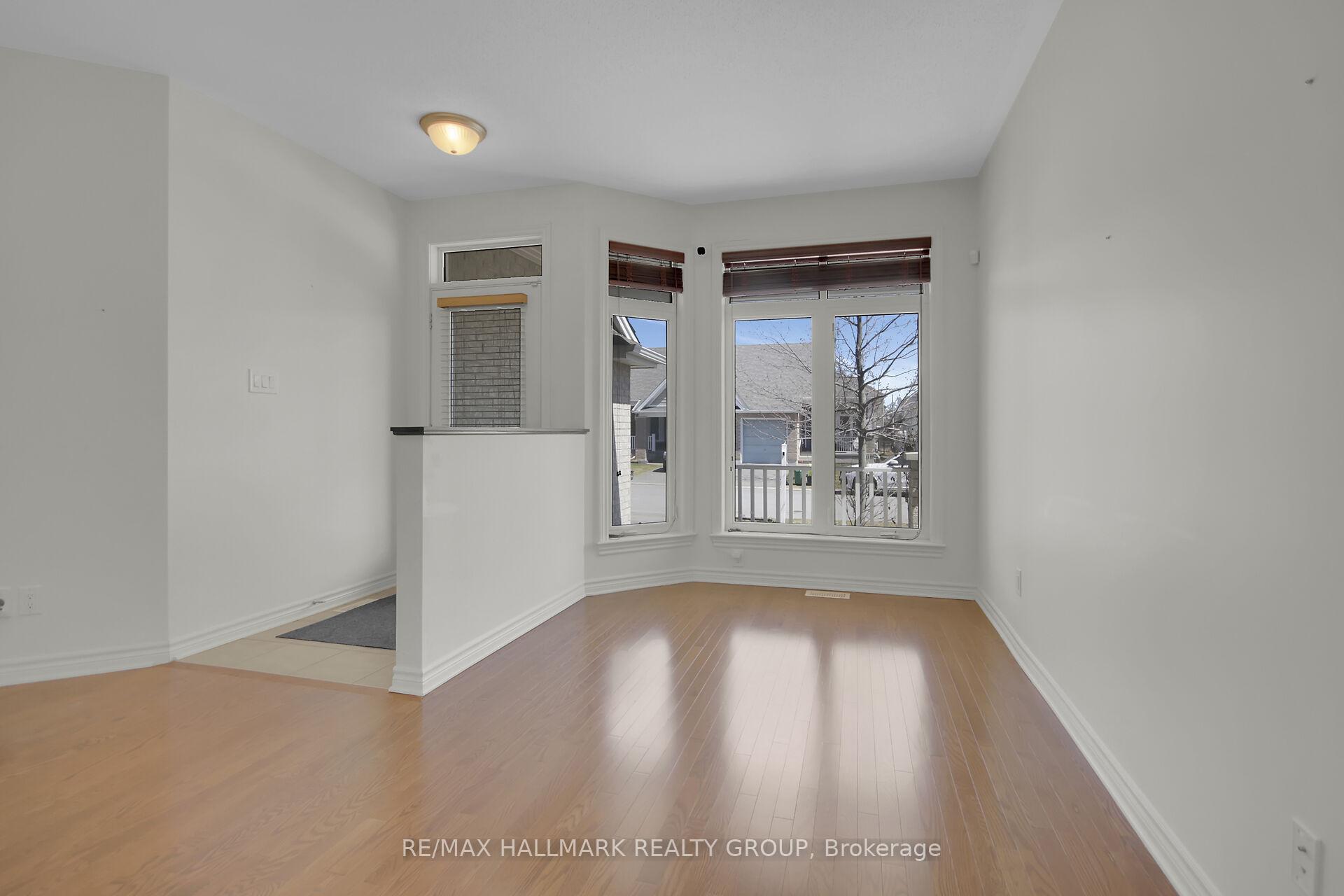 Photo 6 of 255 Bulrush Crescent, Ottawa, Blossom Park/Kemp Park/Findlay Creek — HOMEH