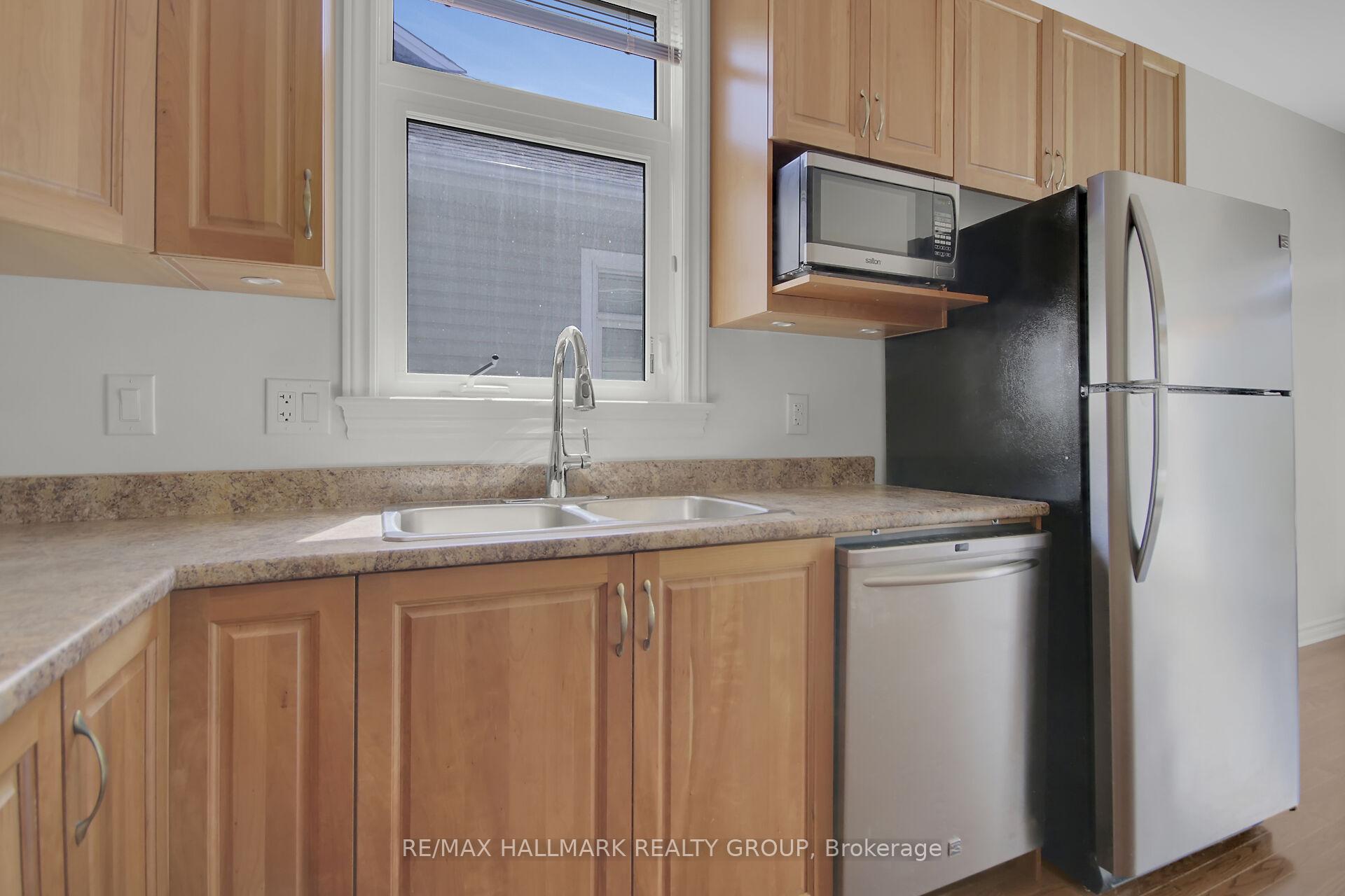 Photo 12 of 255 Bulrush Crescent, Ottawa, Blossom Park/Kemp Park/Findlay Creek — HOMEH