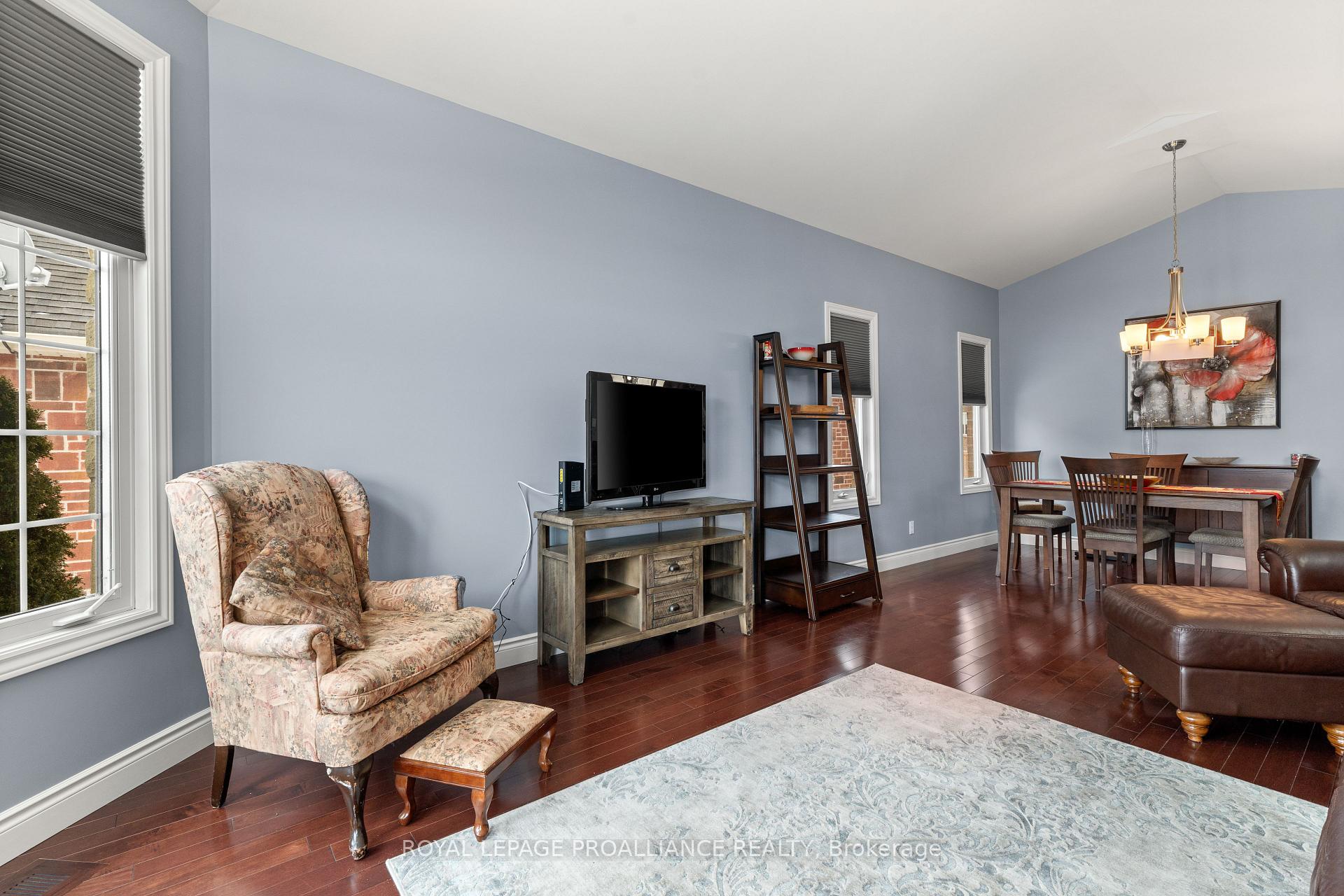 Photo 6 of 24 Hampton Ridge Drive, Belleville, Thurlow Ward — HOMEH