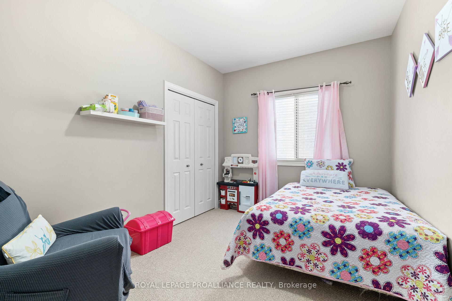 Photo 18 of 24 Hampton Ridge Drive, Belleville, Thurlow Ward — HOMEH