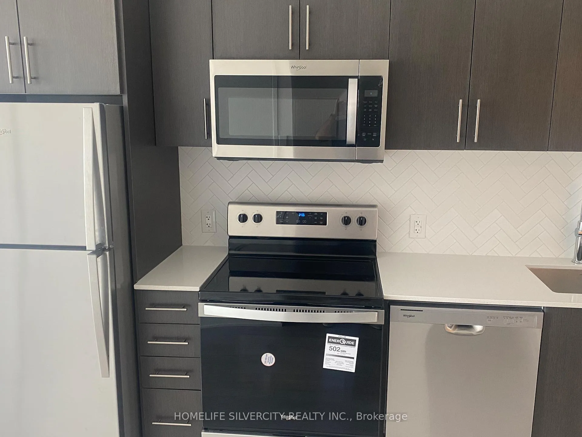 Photo 8 of Unit 908, 2782 Barton Street E, Hamilton, Riverdale — HOMEH
