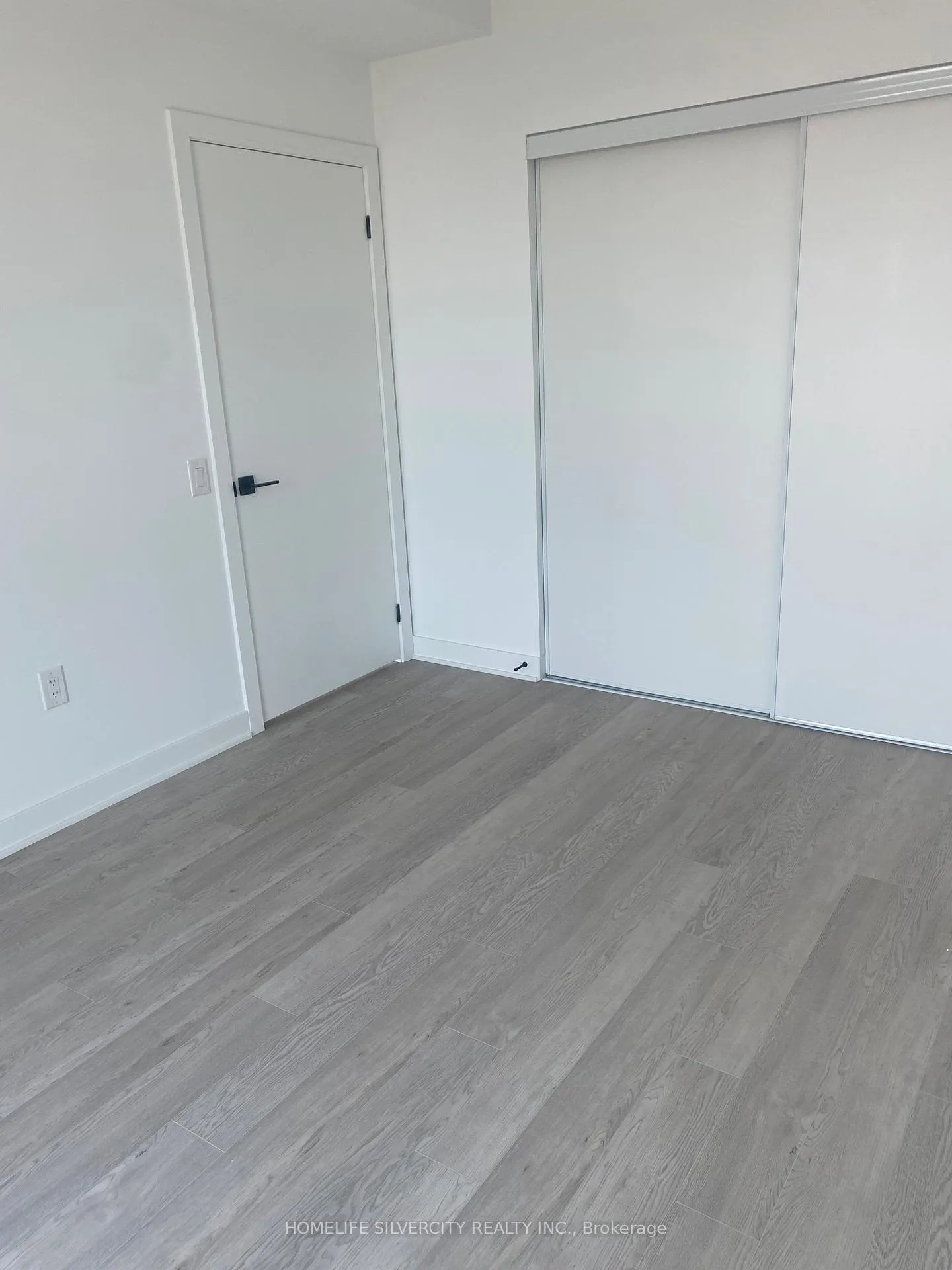 Photo 13 of Unit 908, 2782 Barton Street E, Hamilton, Riverdale — HOMEH