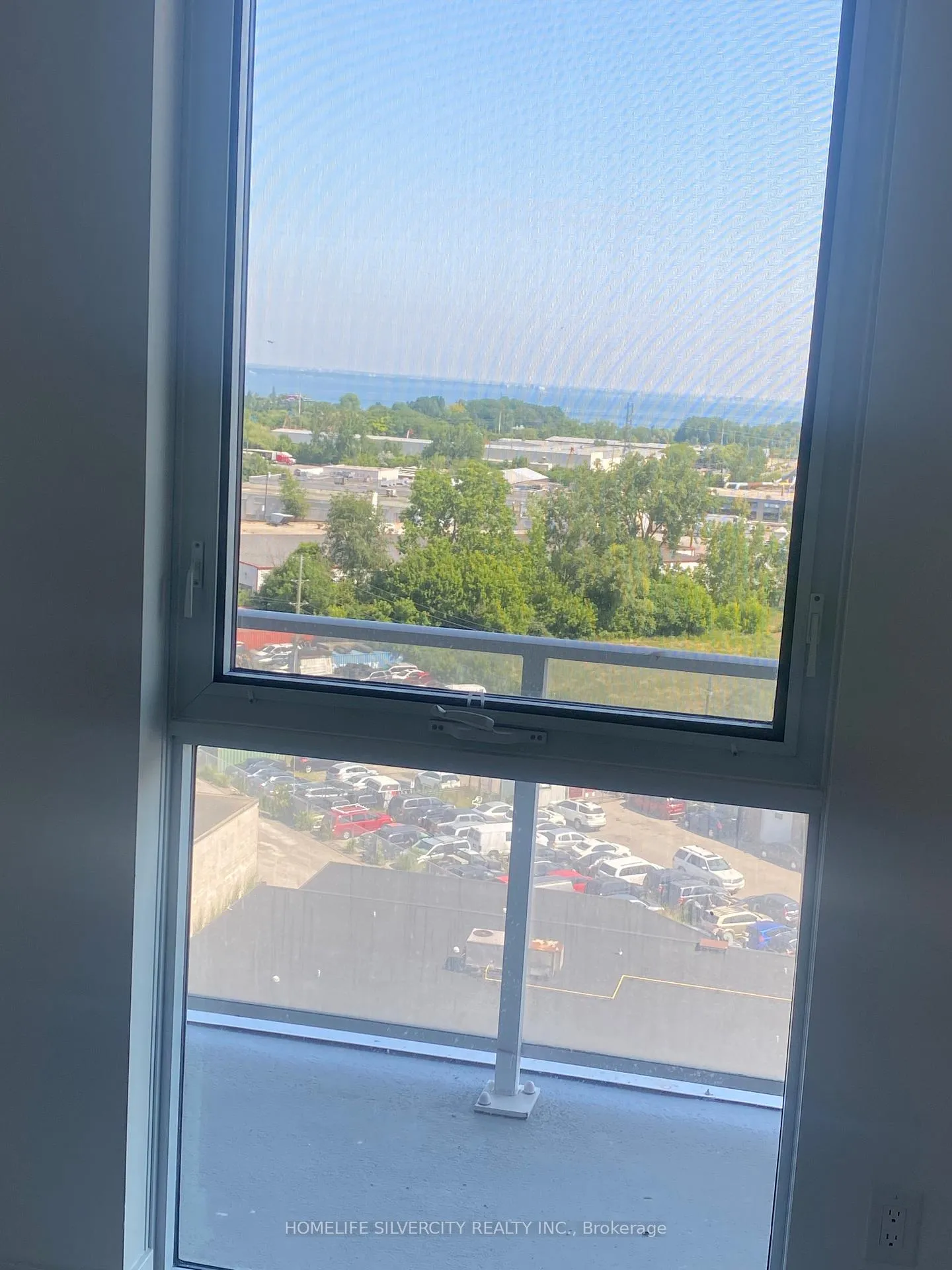 Photo 17 of Unit 908, 2782 Barton Street E, Hamilton, Riverdale — HOMEH