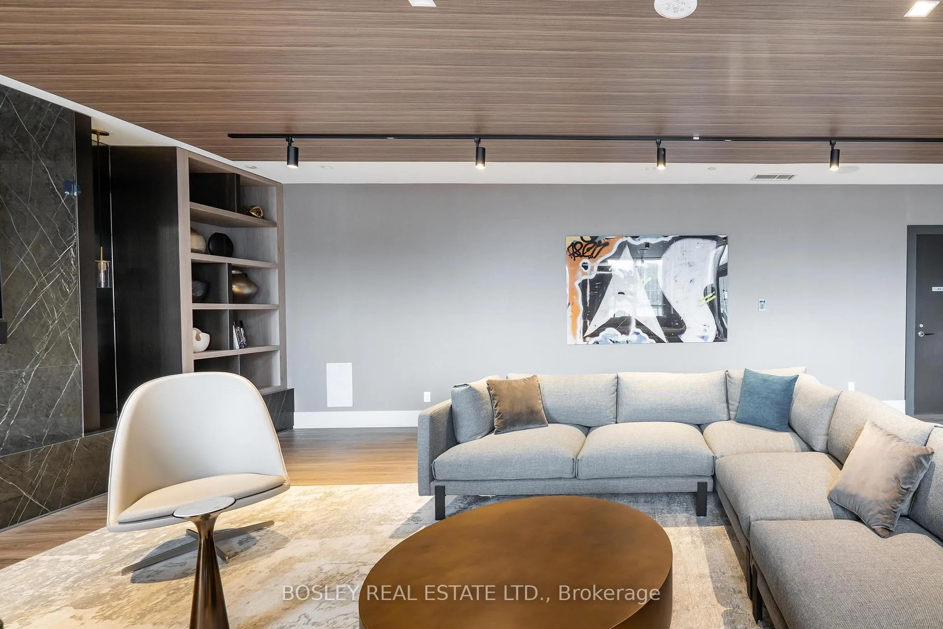Photo 38 of Unit 1010, 286 Main Street, Toronto, East End-Danforth — HOMEH