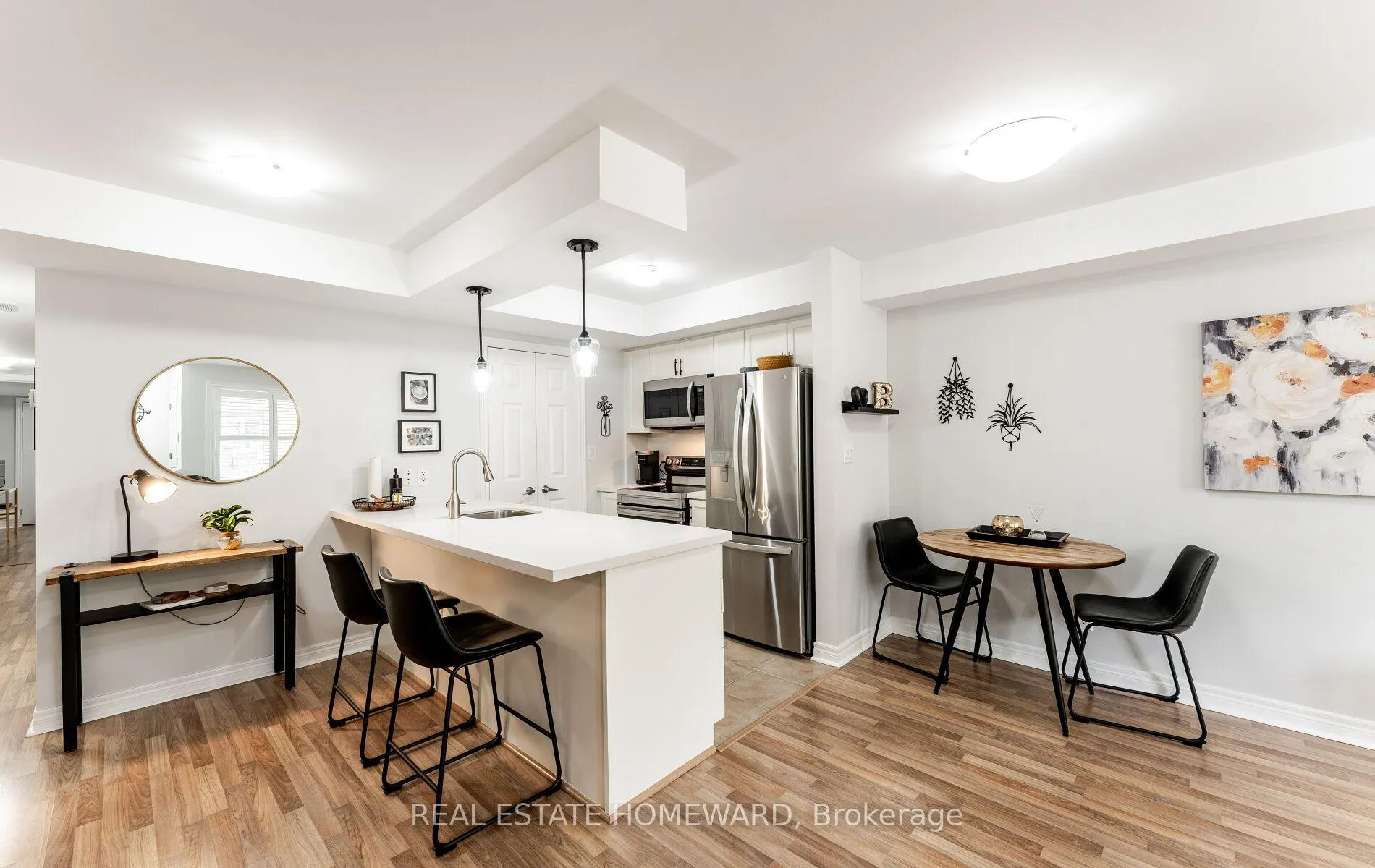 Photo 8 of Unit 102, 2 Brian Peck Crescent, Toronto, Leaside — HOMEH