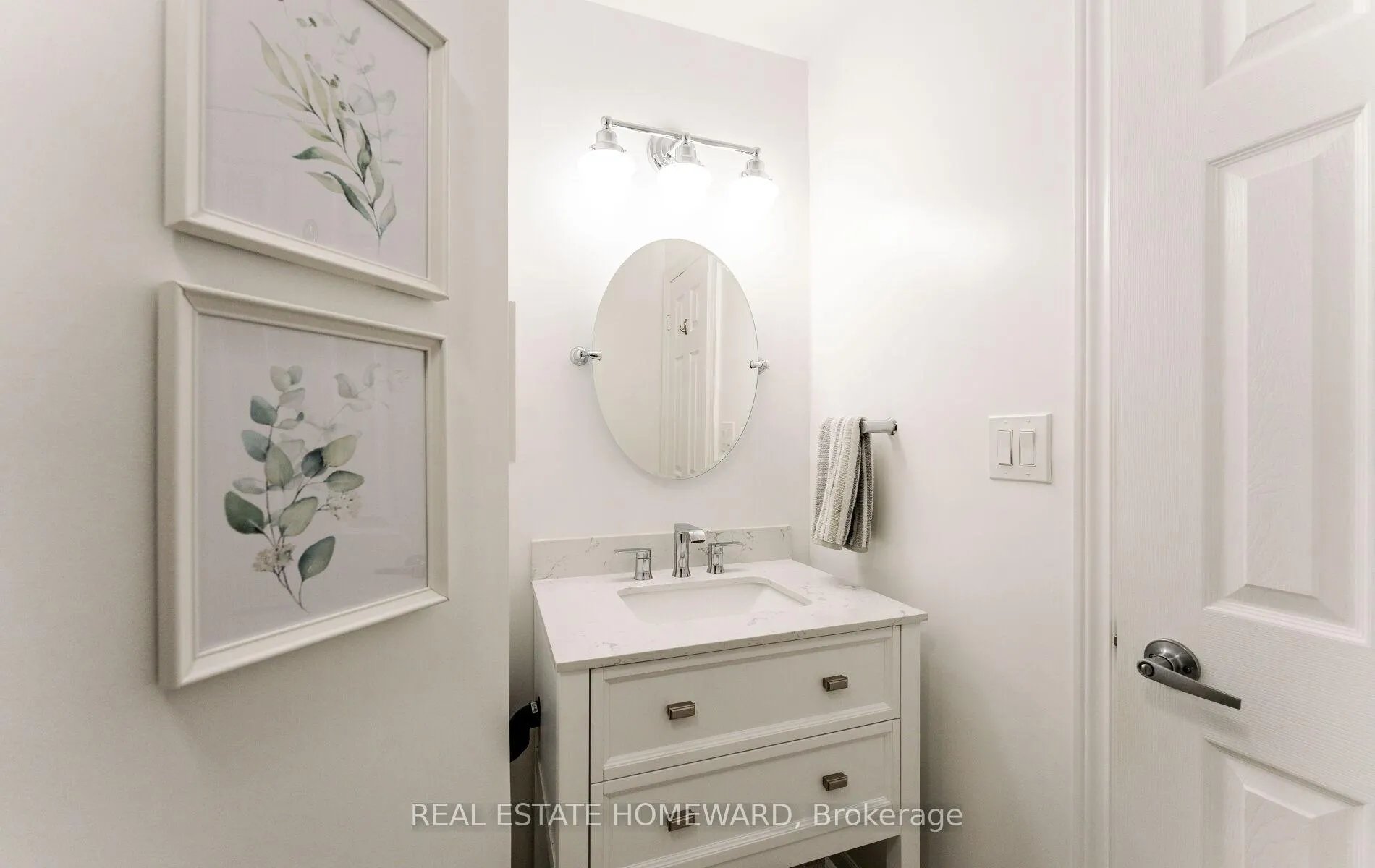 Photo 21 of Unit 102, 2 Brian Peck Crescent, Toronto, Leaside — HOMEH