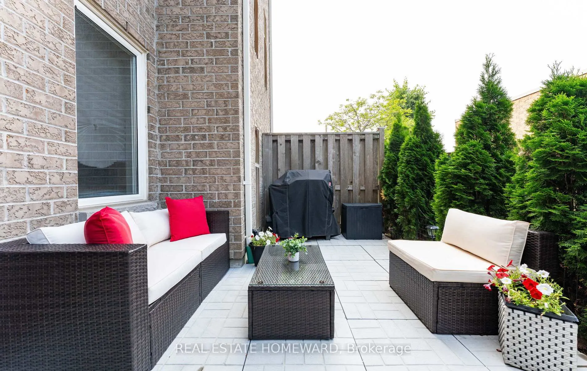 Photo 25 of Unit 102, 2 Brian Peck Crescent, Toronto, Leaside — HOMEH