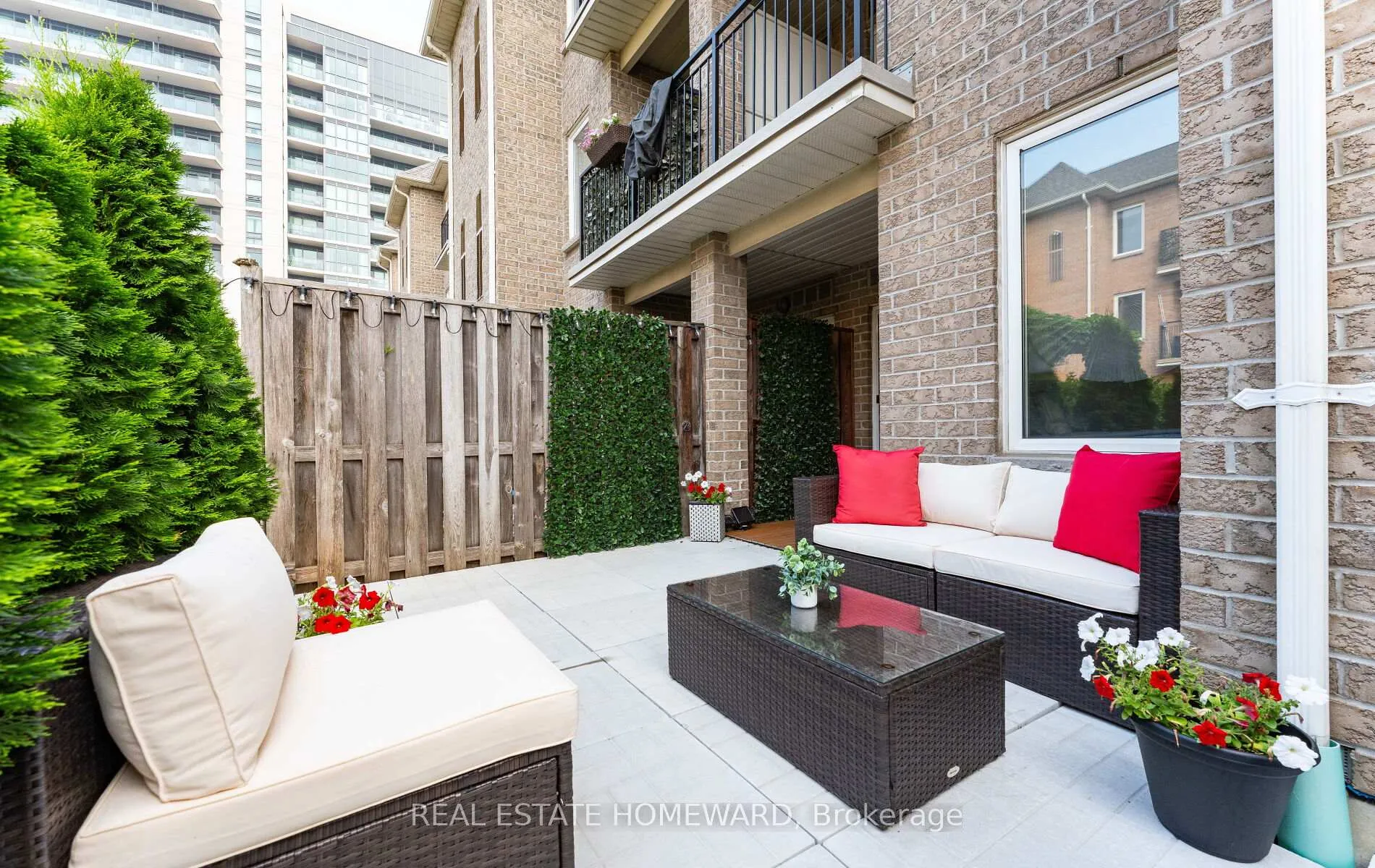 Photo 27 of Unit 102, 2 Brian Peck Crescent, Toronto, Leaside — HOMEH