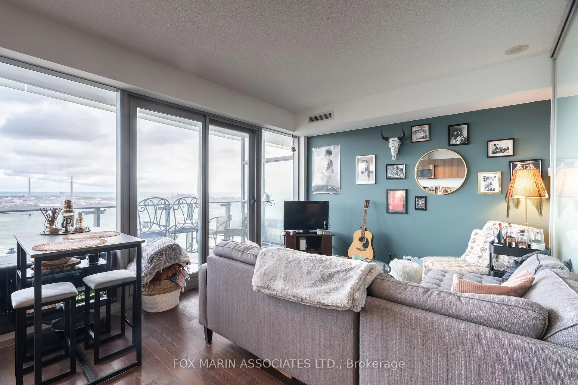 Photo 3 of Unit 2506, 390 Cherry Street, Toronto, Waterfront Communities — HOMEH