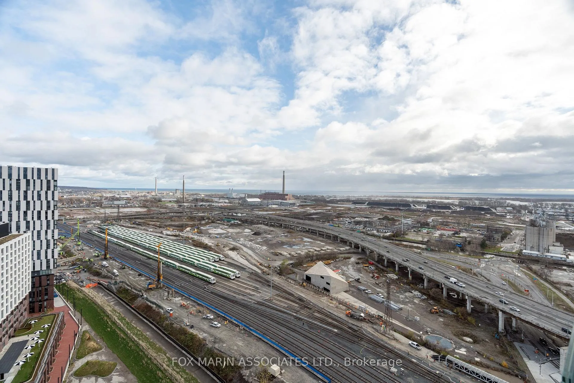Photo 19 of Unit 2506, 390 Cherry Street, Toronto, Waterfront Communities — HOMEH
