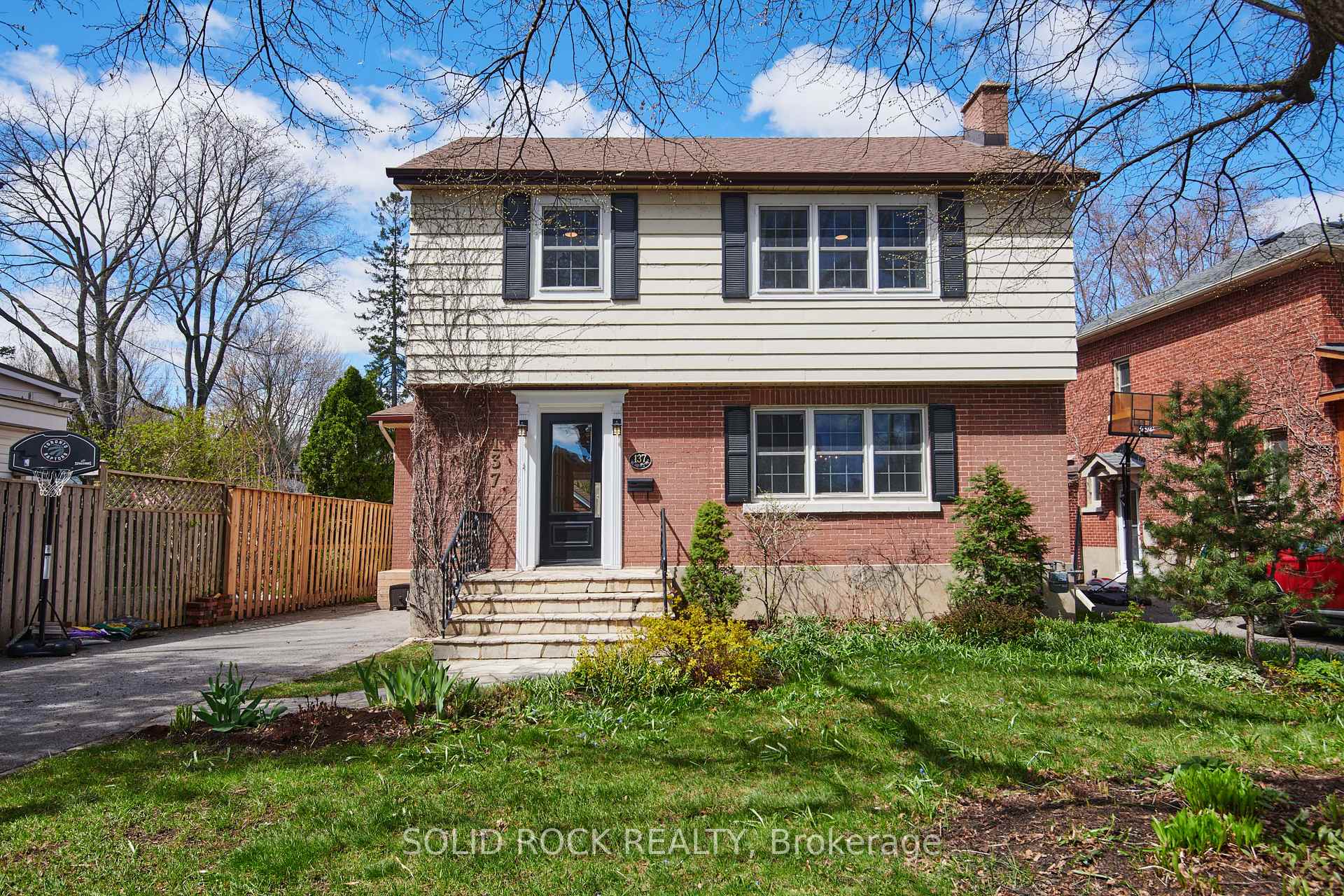 Front of 137 Southern Drive
