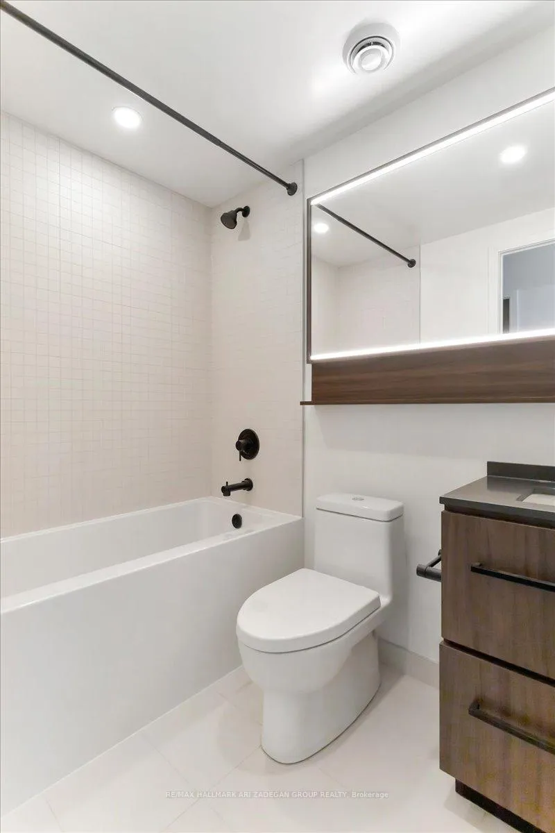 Photo 4 of Unit 905, 425 Front Street E, Toronto, Waterfront Communities — HOMEH