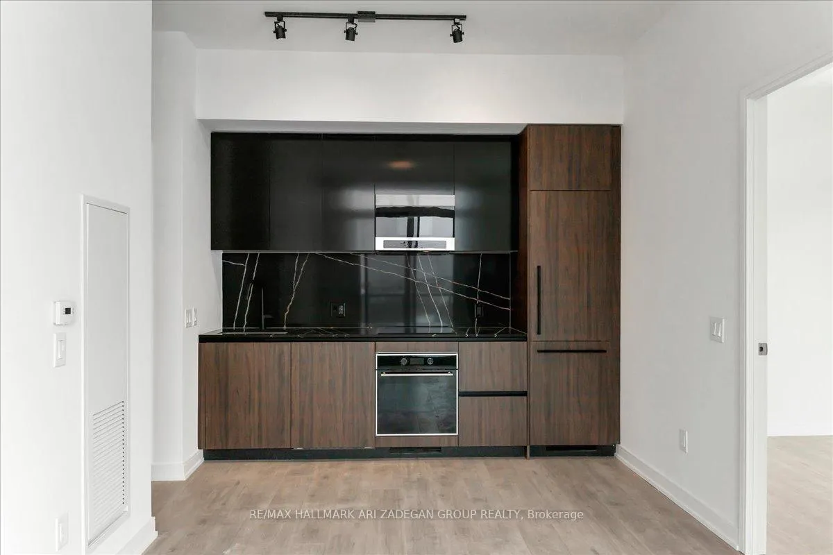 Photo 13 of Unit 905, 425 Front Street E, Toronto, Waterfront Communities — HOMEH