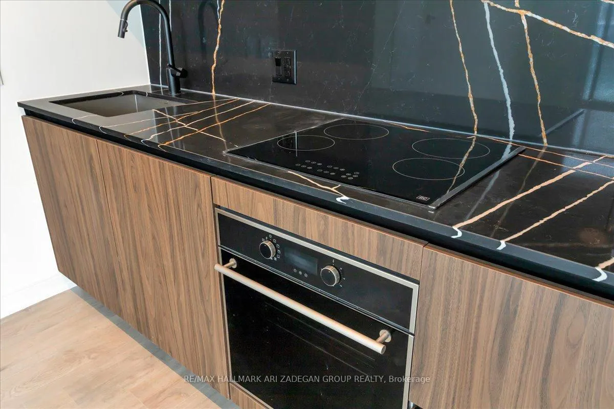 Photo 14 of Unit 905, 425 Front Street E, Toronto, Waterfront Communities — HOMEH