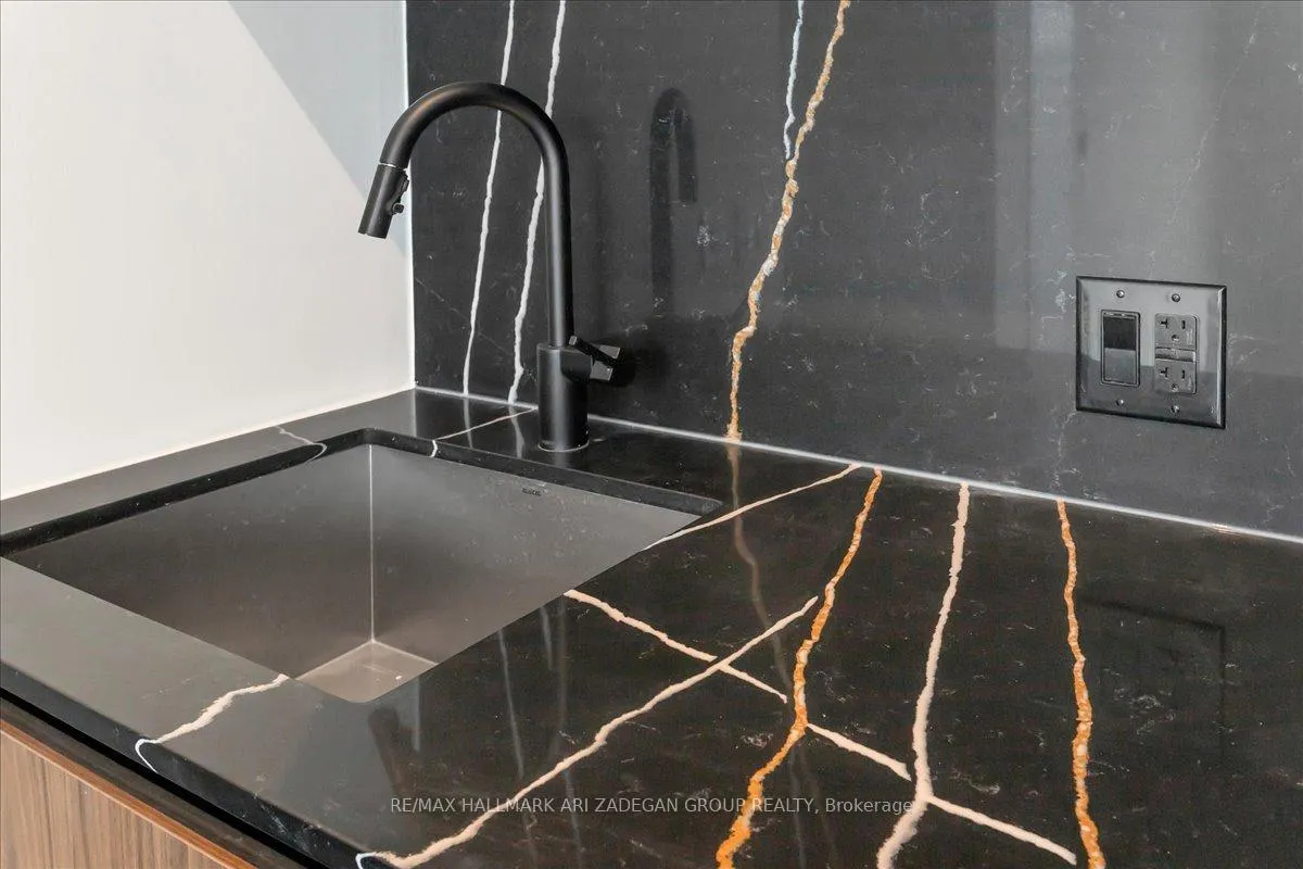 Photo 16 of Unit 905, 425 Front Street E, Toronto, Waterfront Communities — HOMEH