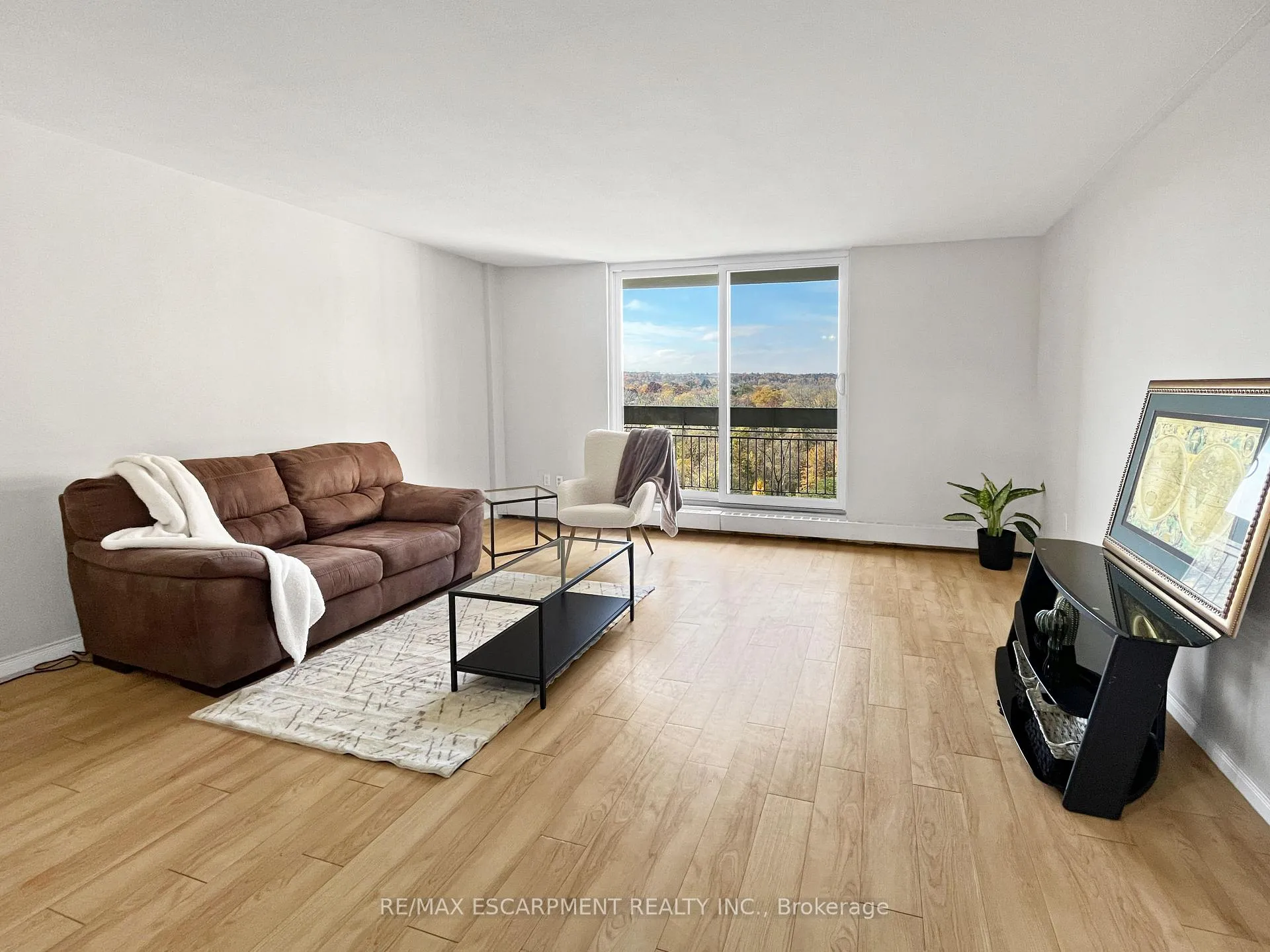 Photo 1 of Unit 511, 350 Quigley Road, Hamilton, Vincent — HOMEH
