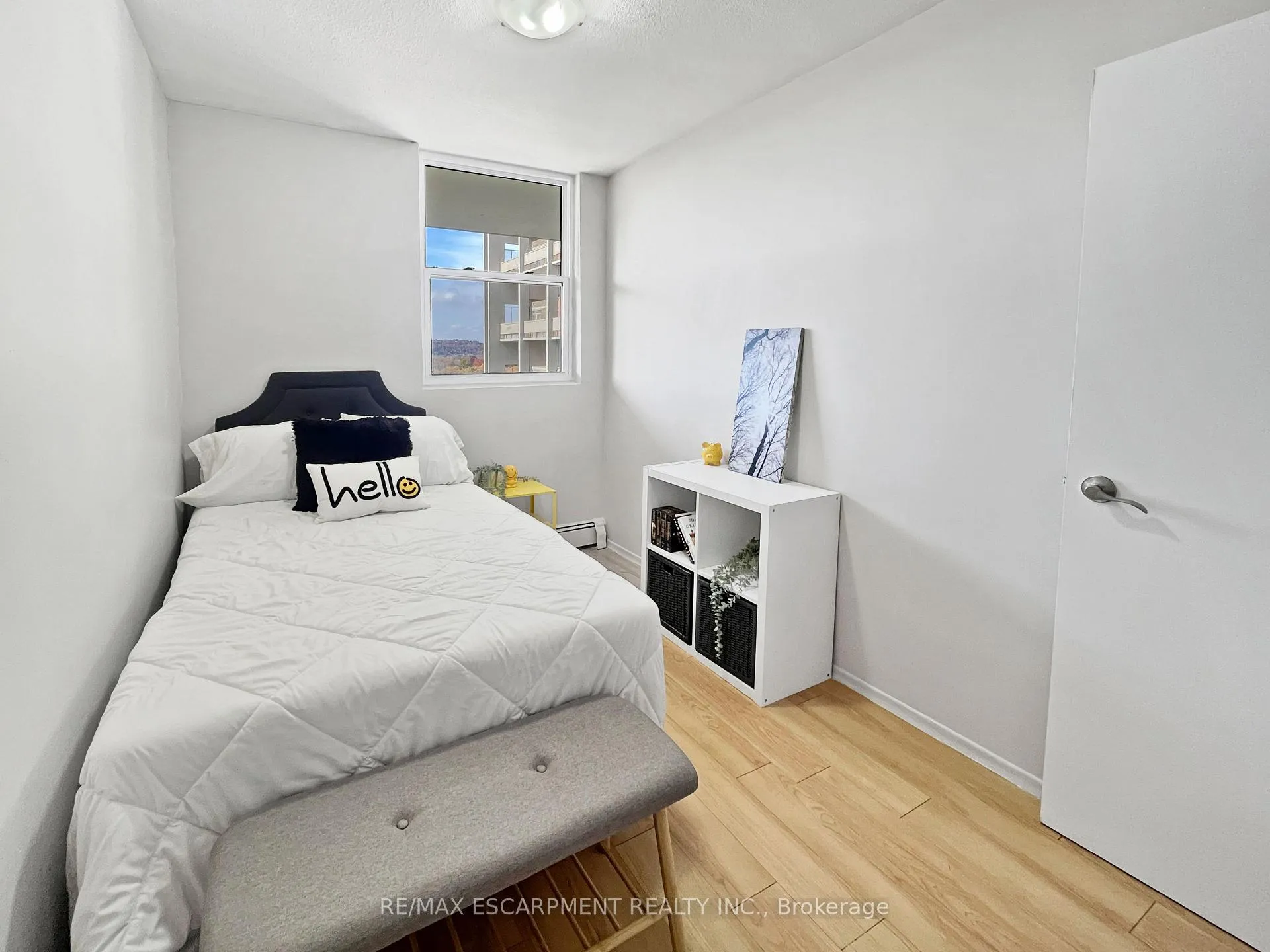 Photo 12 of Unit 511, 350 Quigley Road, Hamilton, Vincent — HOMEH