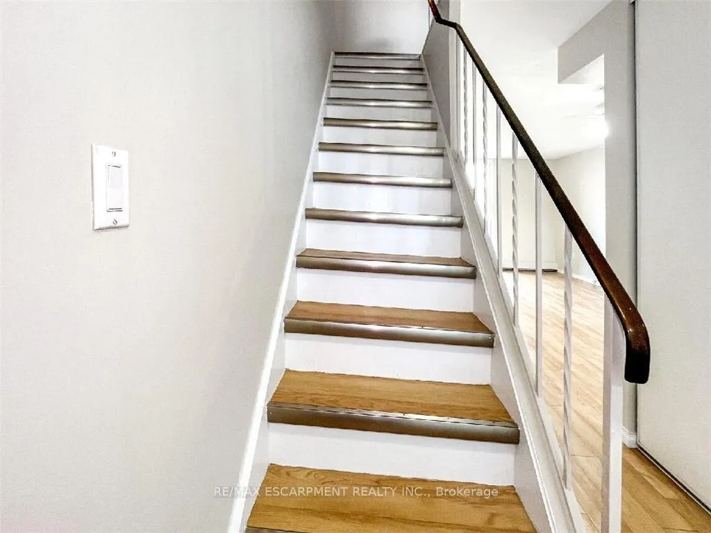 Photo 15 of Unit 511, 350 Quigley Road, Hamilton, Vincent — HOMEH