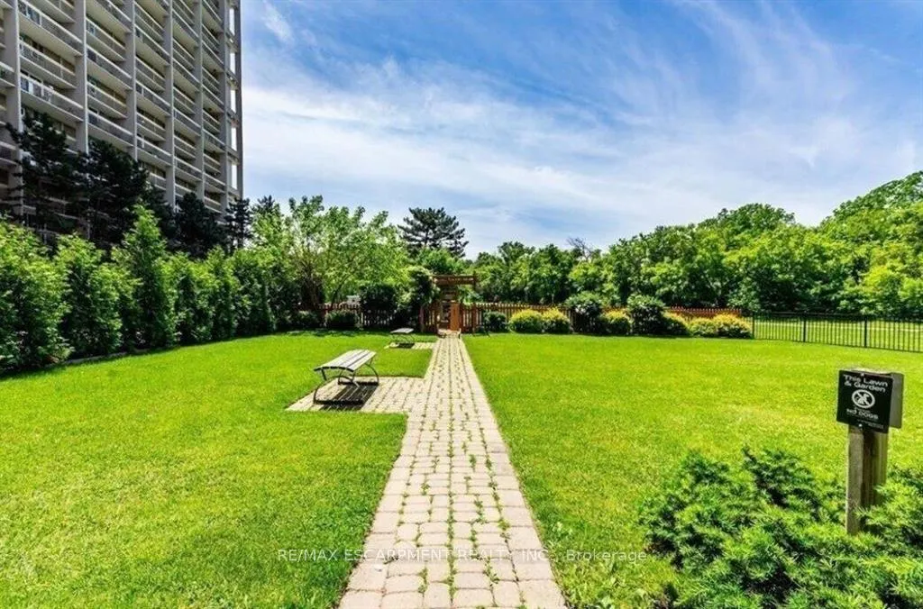 Photo 24 of Unit 511, 350 Quigley Road, Hamilton, Vincent — HOMEH