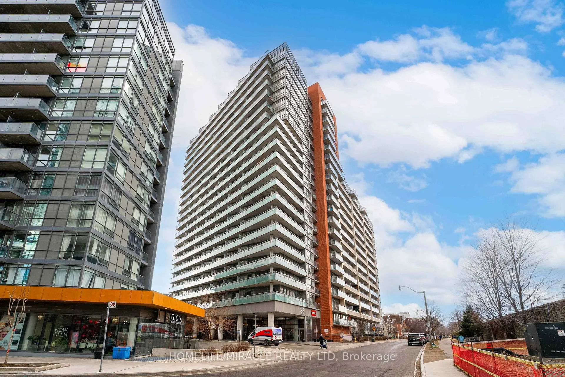 Photo 3 of Unit 1110, 38 Joe Shuster Way, Toronto, South Parkdale — HOMEH