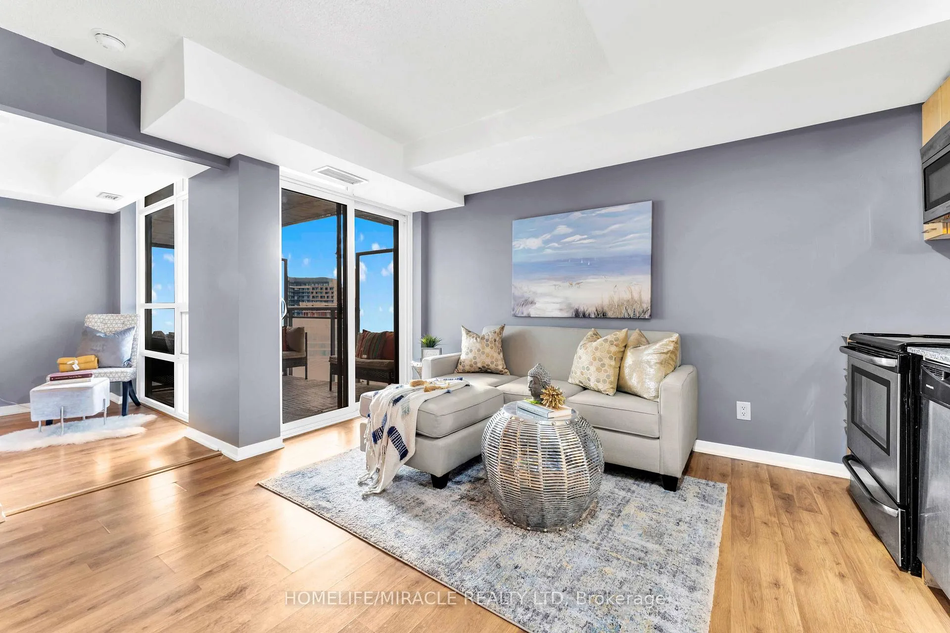 Photo 10 of Unit 1110, 38 Joe Shuster Way, Toronto, South Parkdale — HOMEH