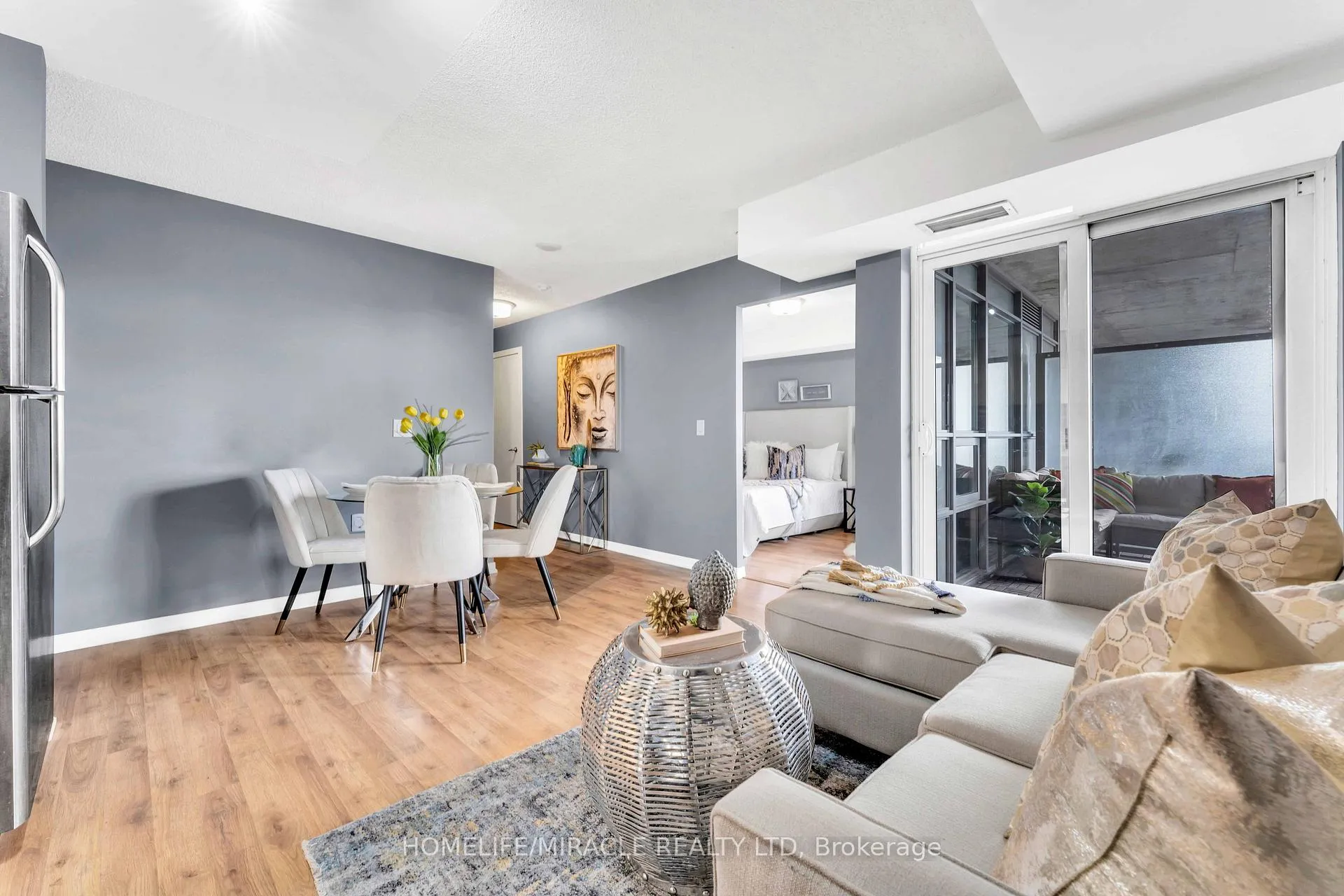 Photo 11 of Unit 1110, 38 Joe Shuster Way, Toronto, South Parkdale — HOMEH