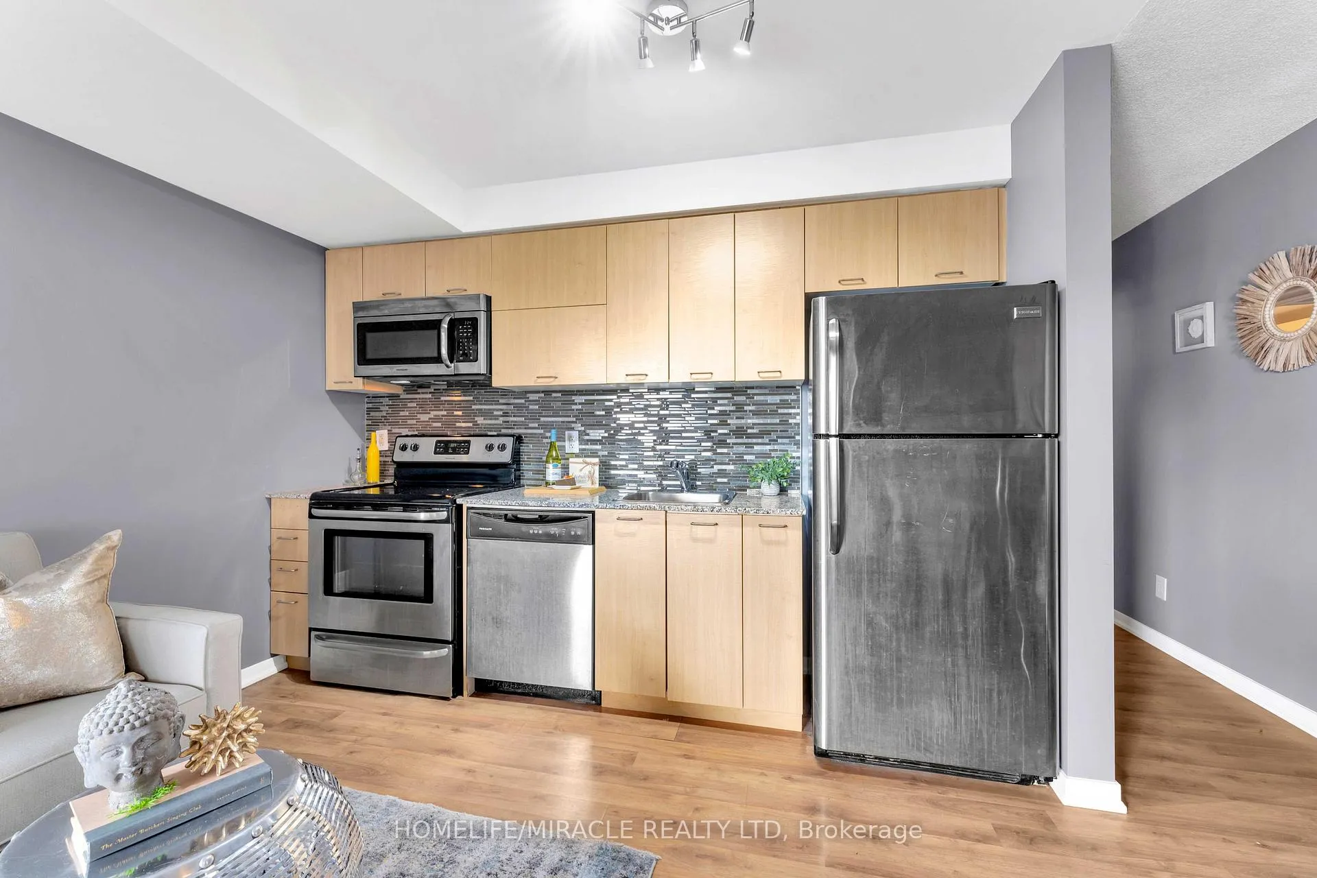 Photo 12 of Unit 1110, 38 Joe Shuster Way, Toronto, South Parkdale — HOMEH
