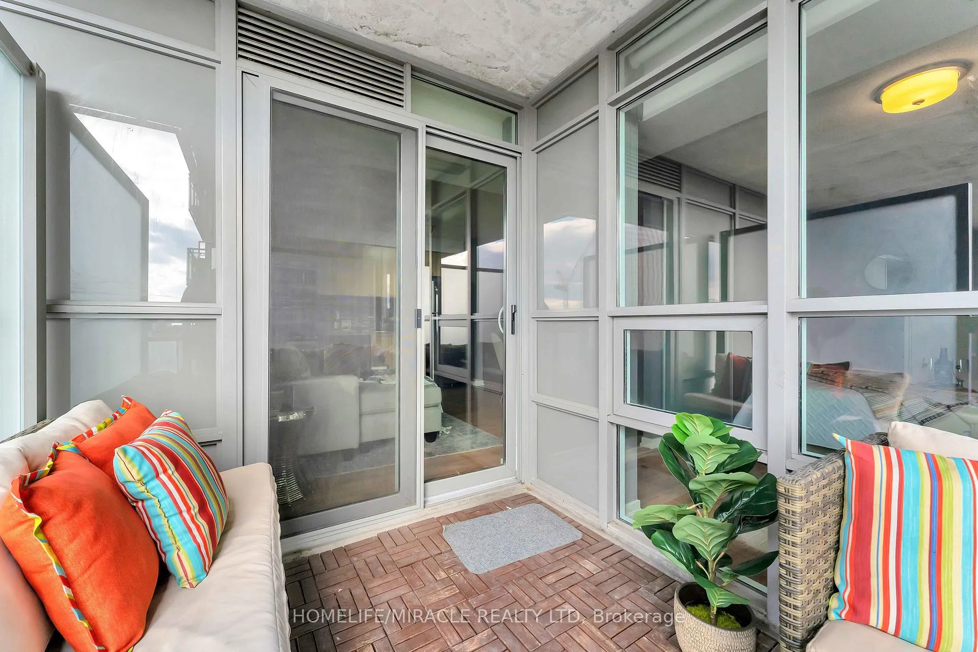 Photo 20 of Unit 1110, 38 Joe Shuster Way, Toronto, South Parkdale — HOMEH