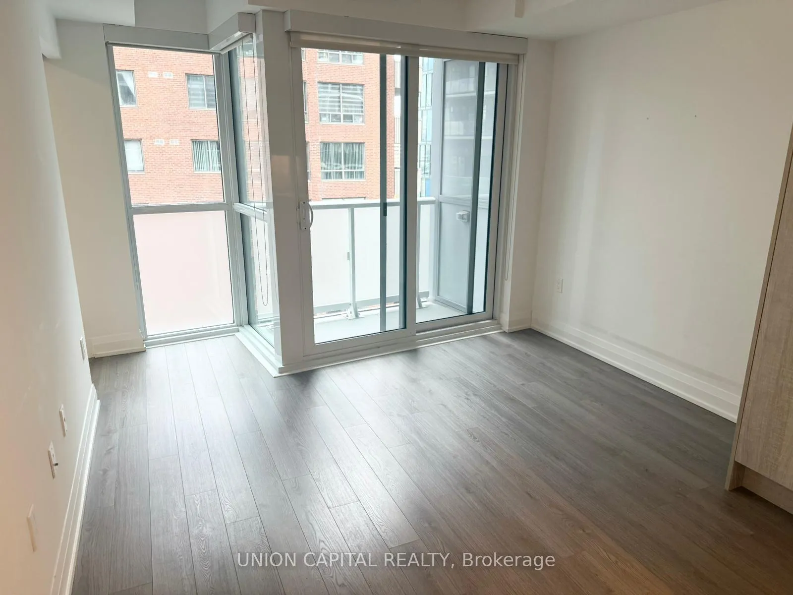 Photo 8 of Unit 810, 77 Mutual Street, Toronto, Church-Yonge Corridor — HOMEH