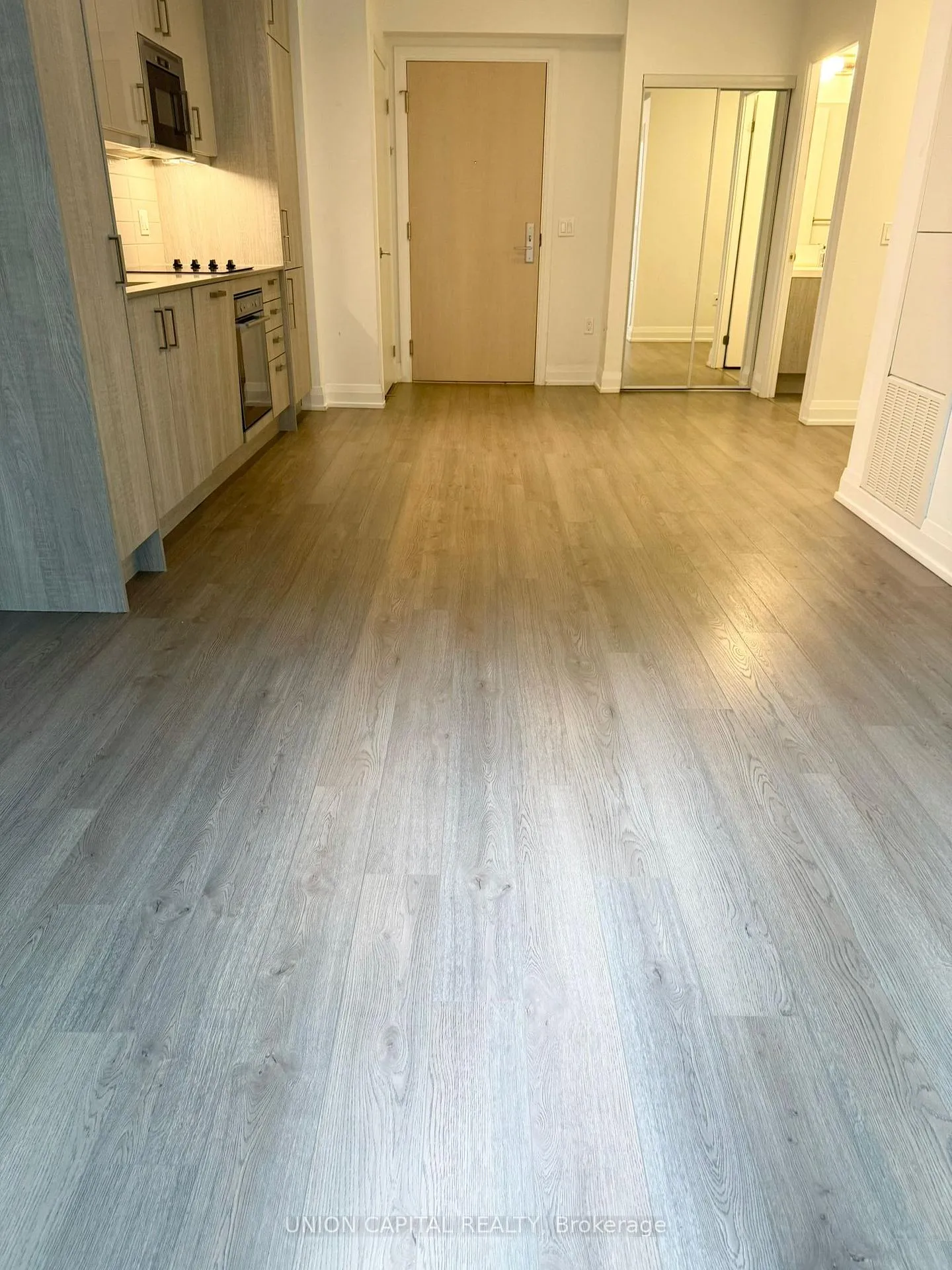 Photo 9 of Unit 810, 77 Mutual Street, Toronto, Church-Yonge Corridor — HOMEH