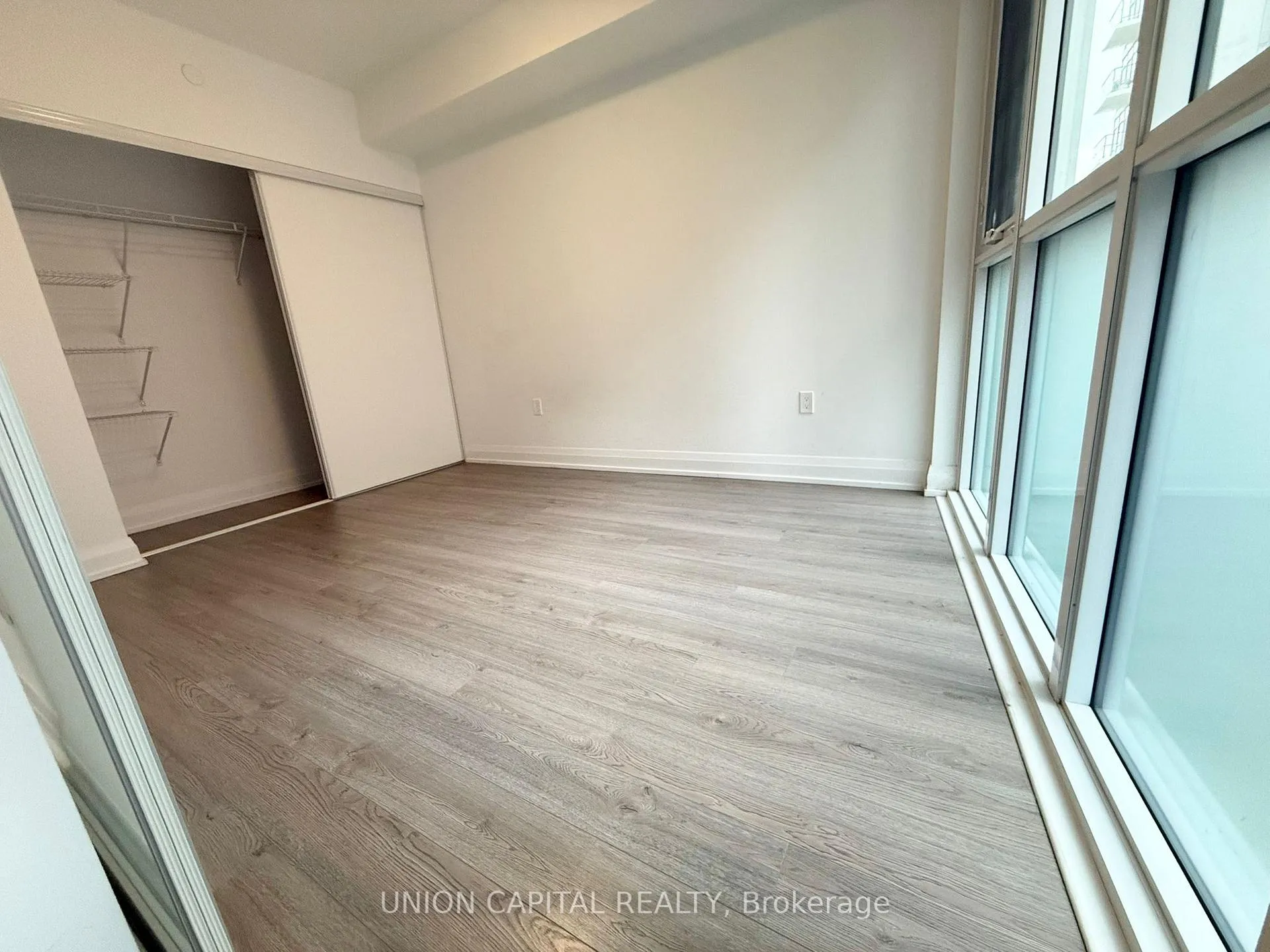 Photo 15 of Unit 810, 77 Mutual Street, Toronto, Church-Yonge Corridor — HOMEH