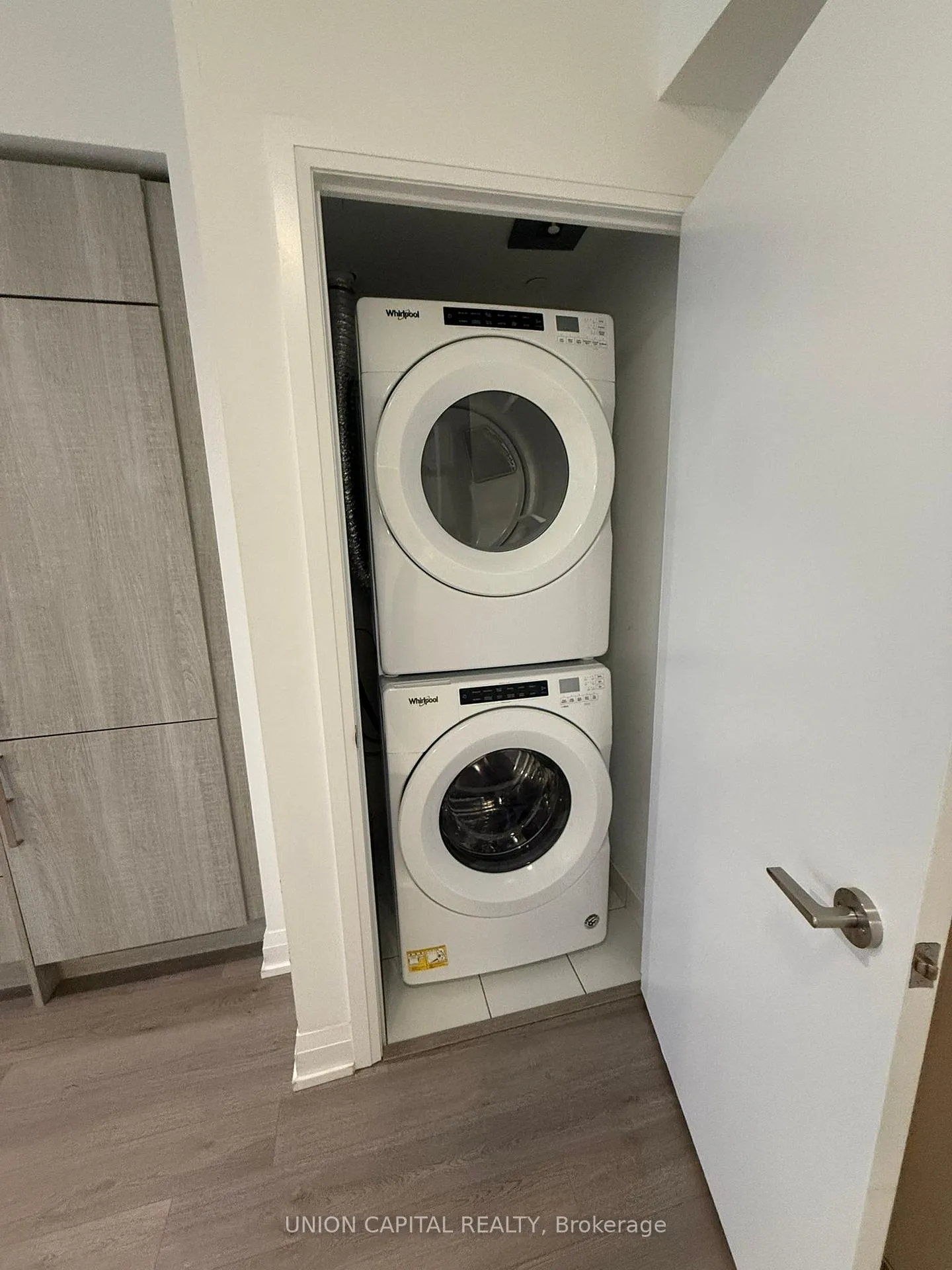 Photo 17 of Unit 810, 77 Mutual Street, Toronto, Church-Yonge Corridor — HOMEH